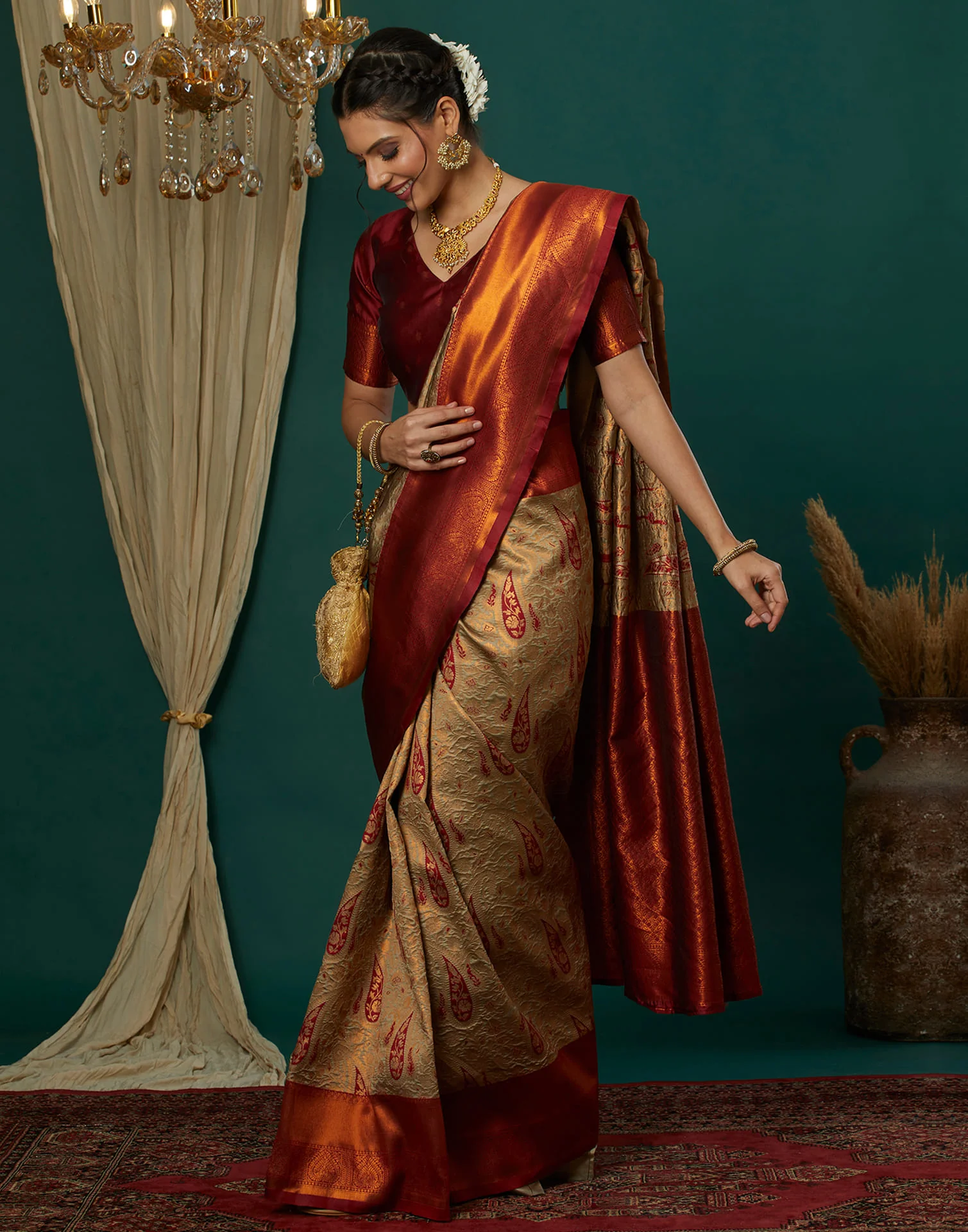 Beige Silk Woven Banarasi Saree - Image 4