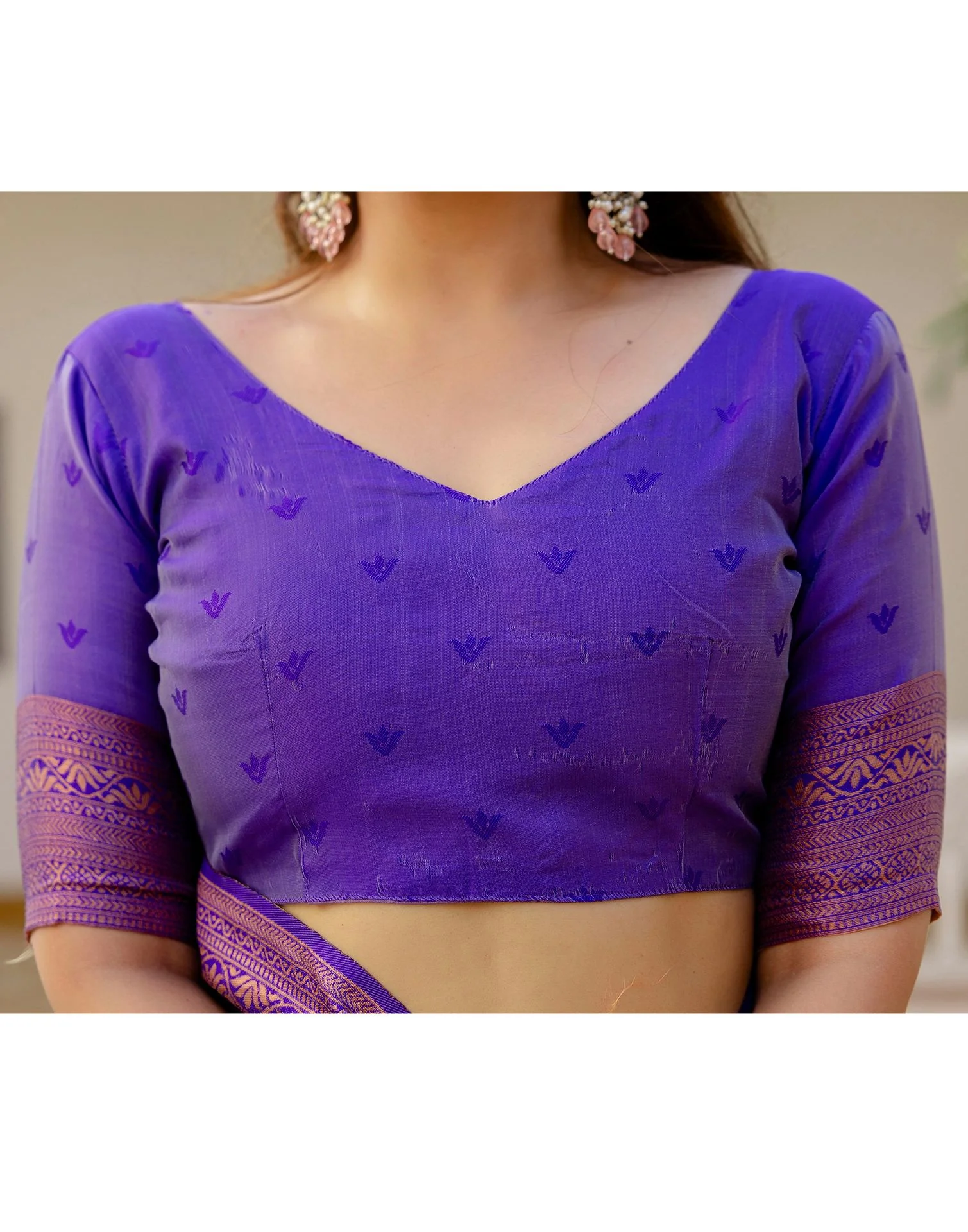 Beige Silk Woven Banarasi Saree - Image 14