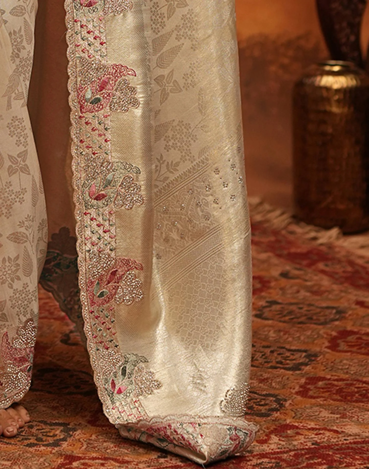 Beige Silk Woven Embroidery Stone Work Embellished Saree - Image 9