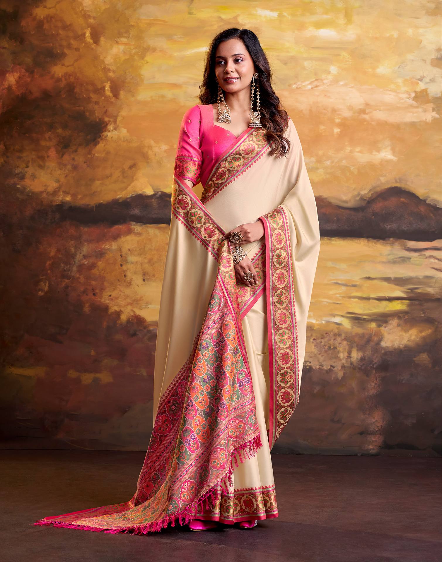 Beige Silk Woven Patola Saree - Image 4