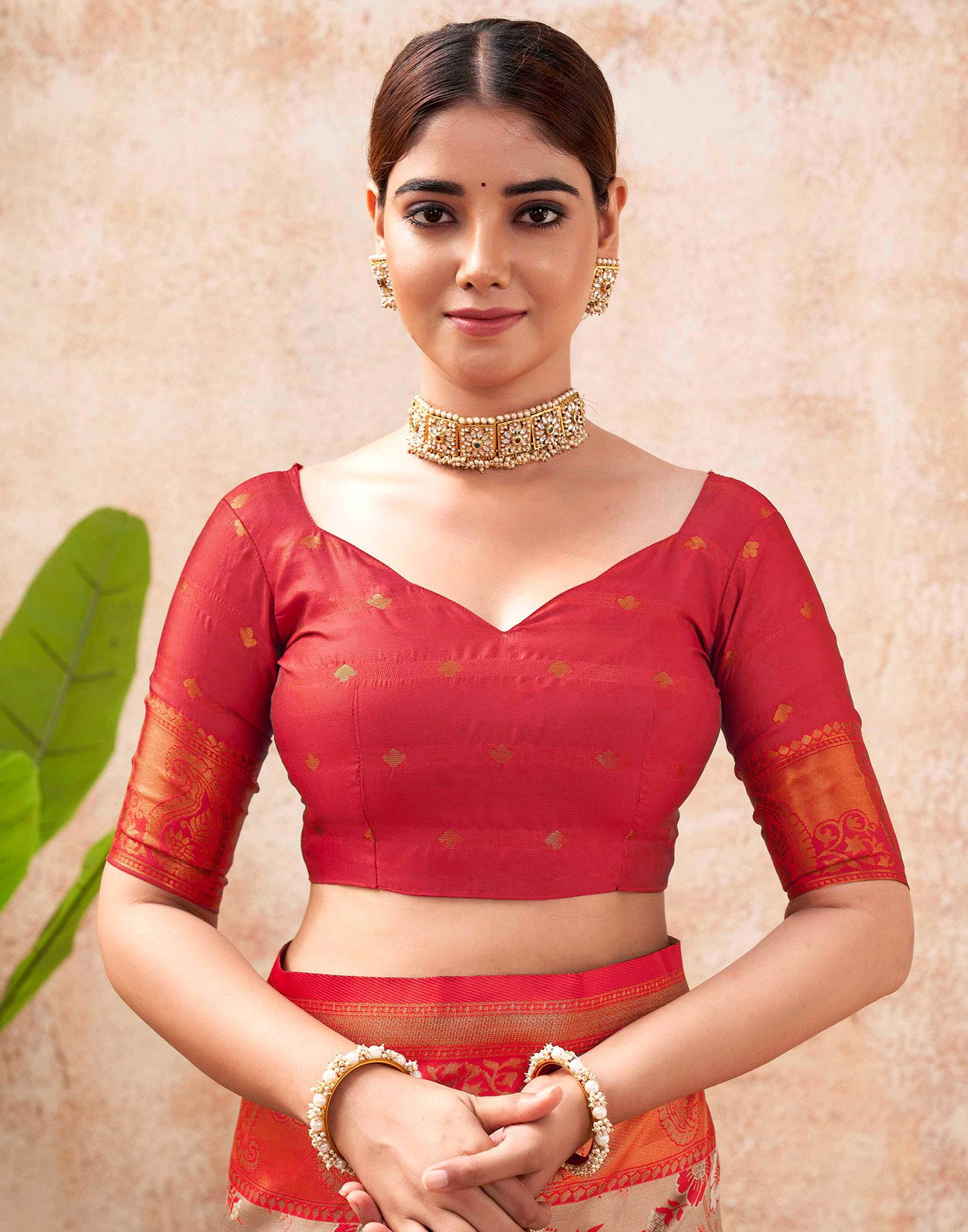 Beige Silk Woven Banarasi Saree - Image 11