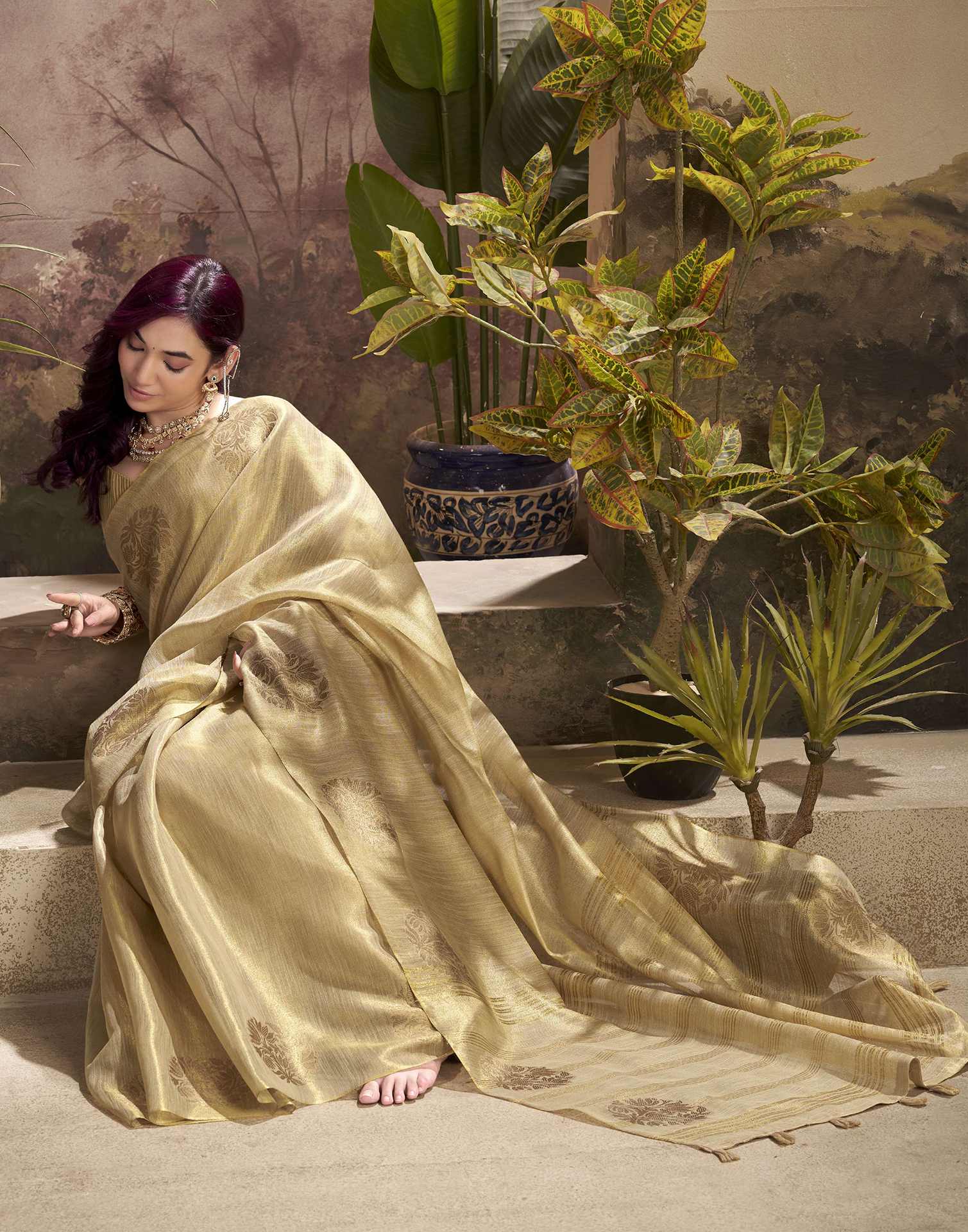 Beige Tissue Silk Woven Saree - Image 4