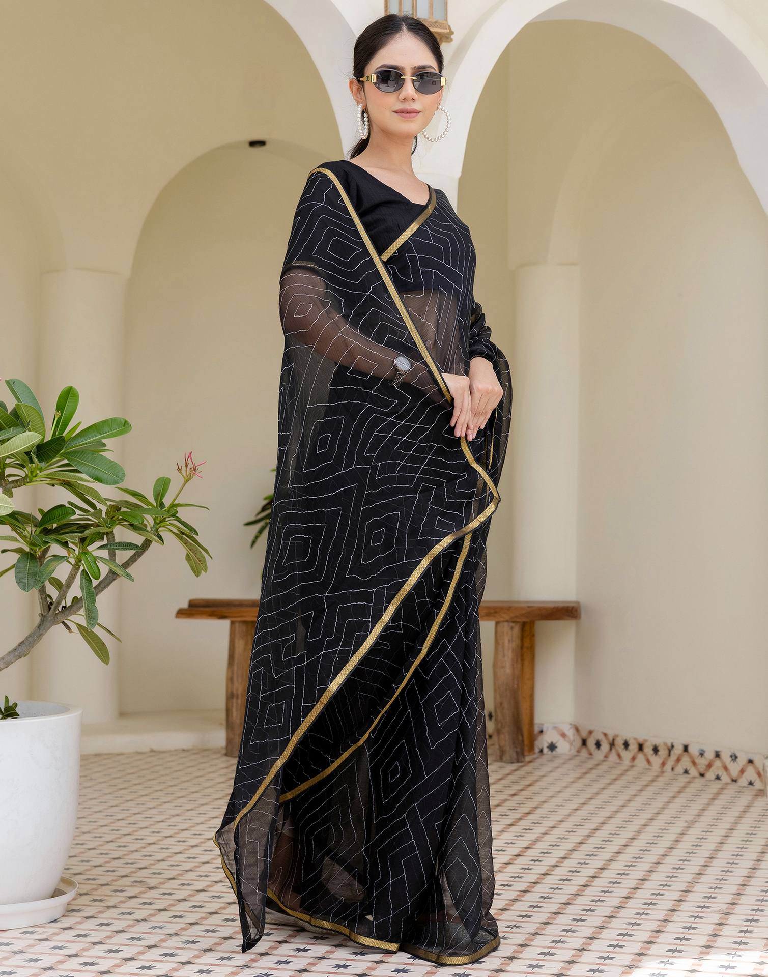 Black Chiffon Printed Saree - Image 4