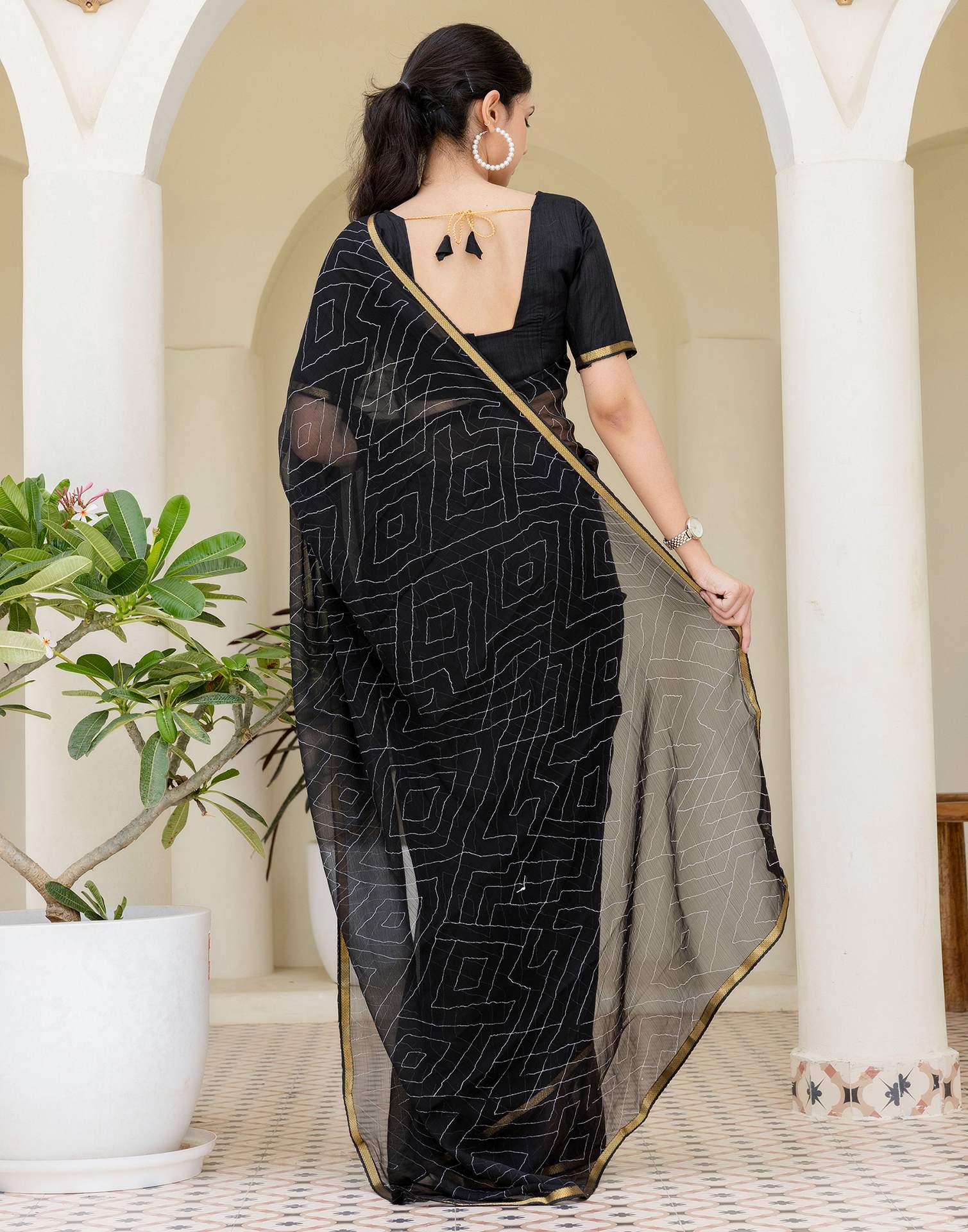 Black Chiffon Printed Saree - Image 6