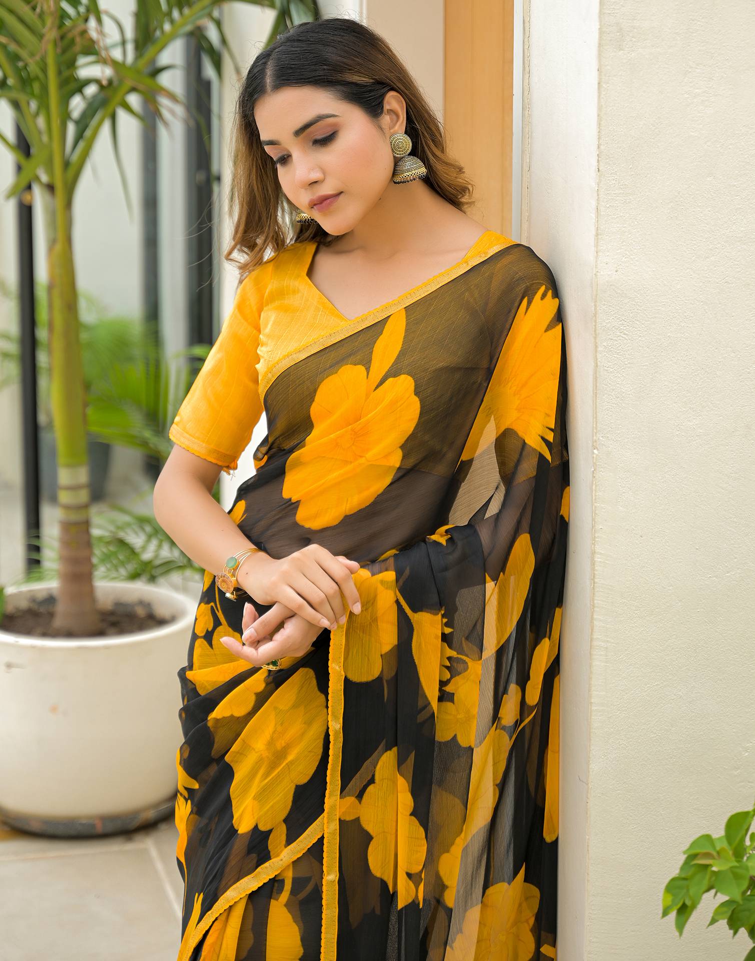 Black Chiffon Printed Saree - Image 4