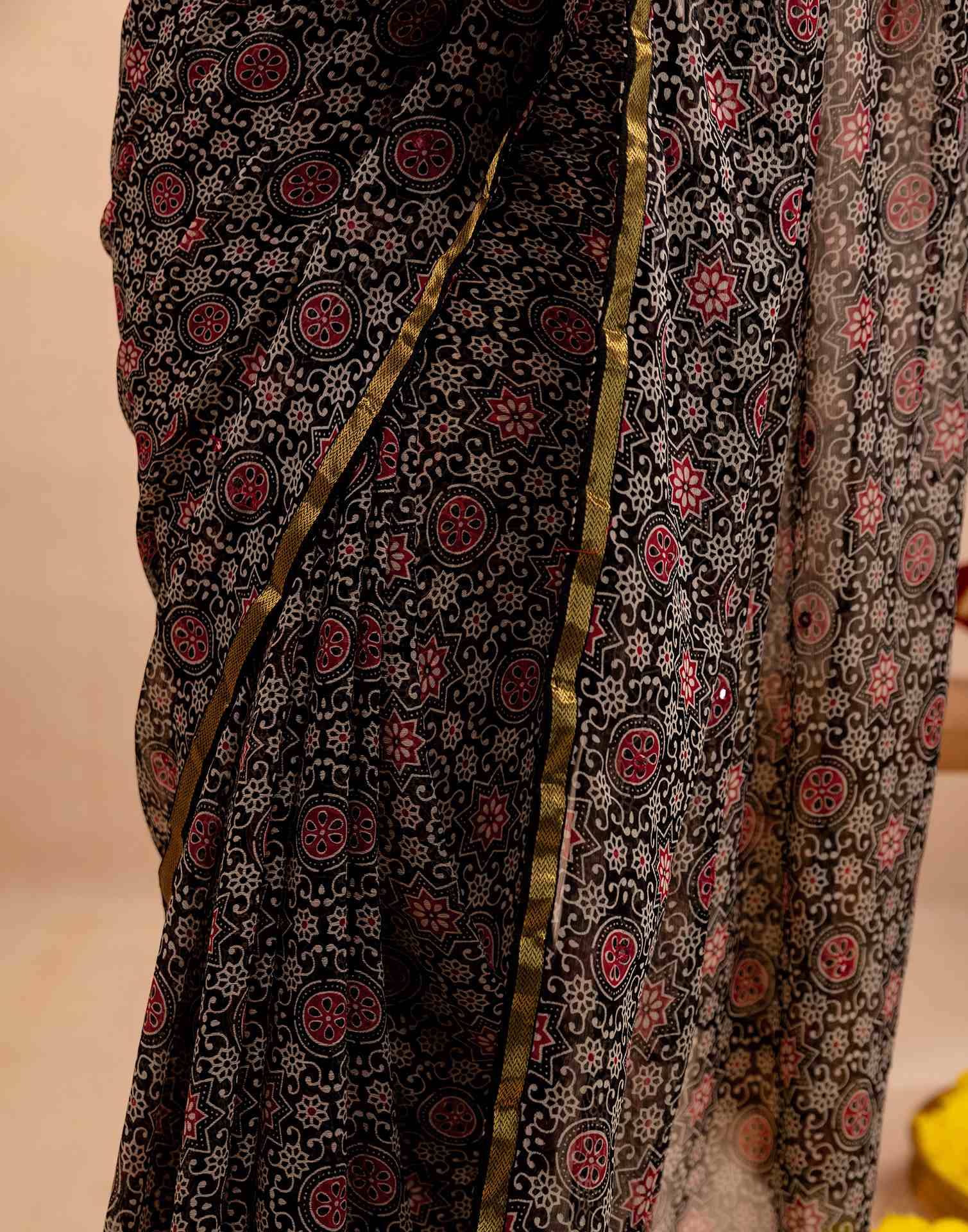 Black Chiffon Printed Saree - Image 12