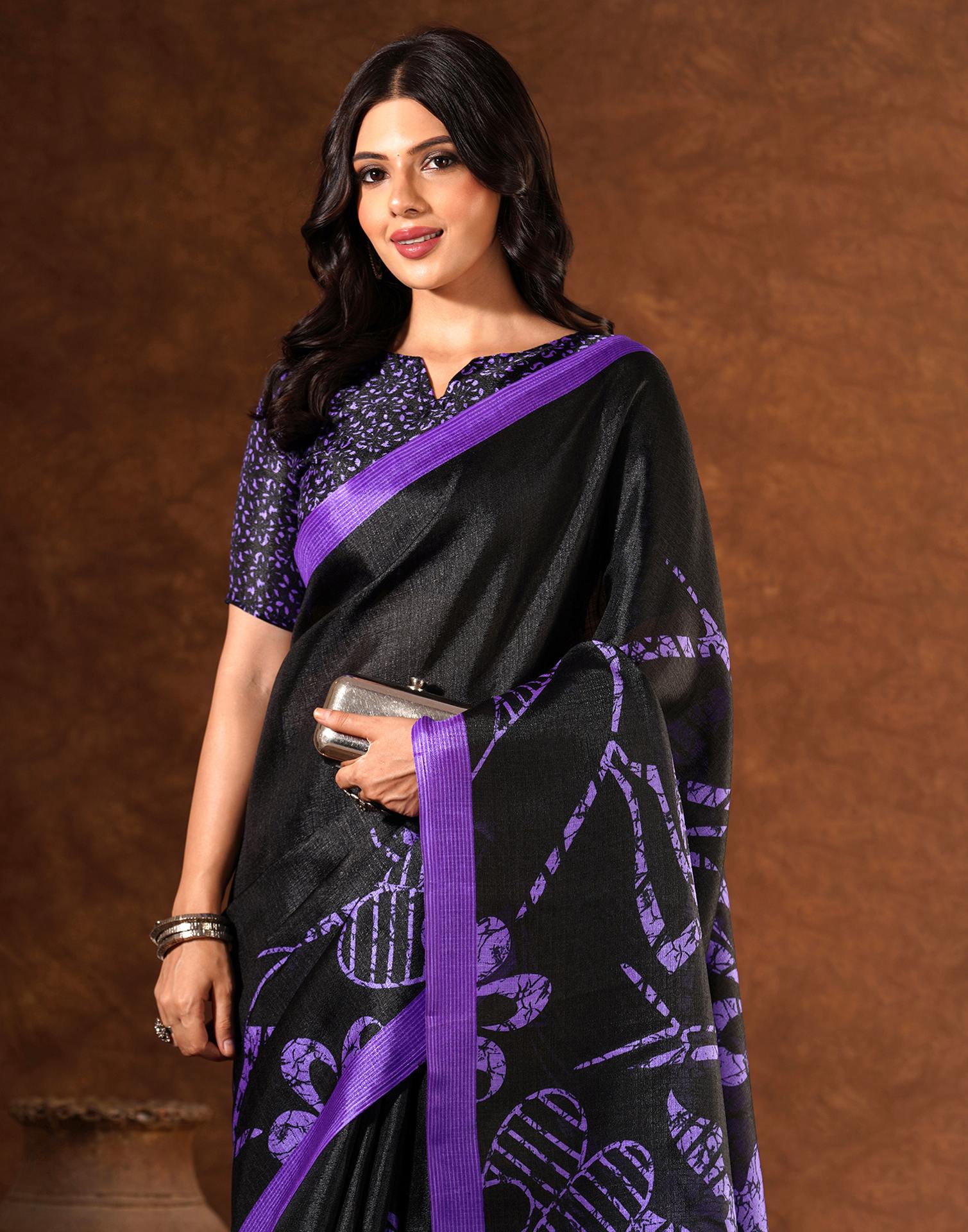 Black Cotton Blend Printed Saree - Image 2