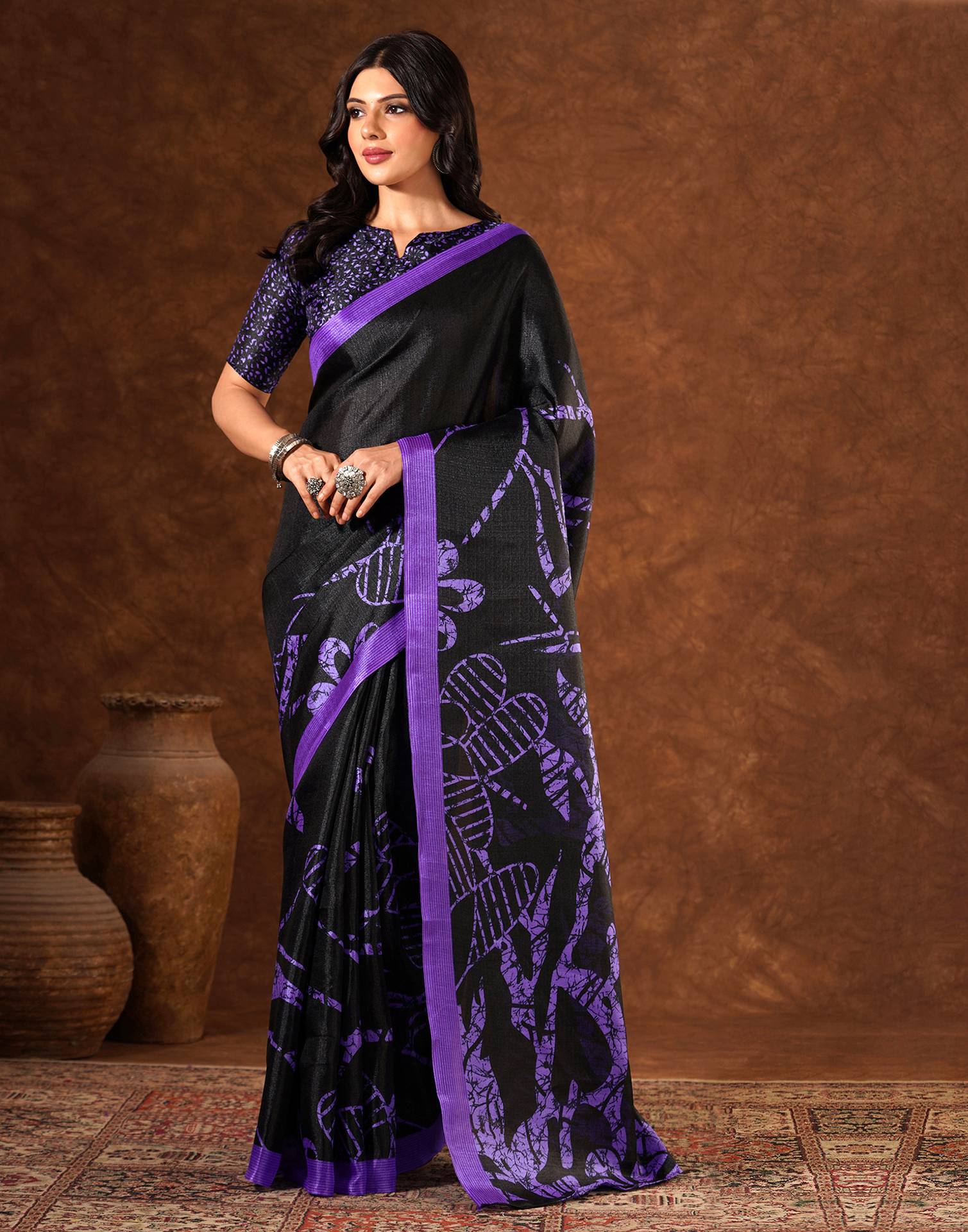 Black Cotton Blend Printed Saree - Image 4