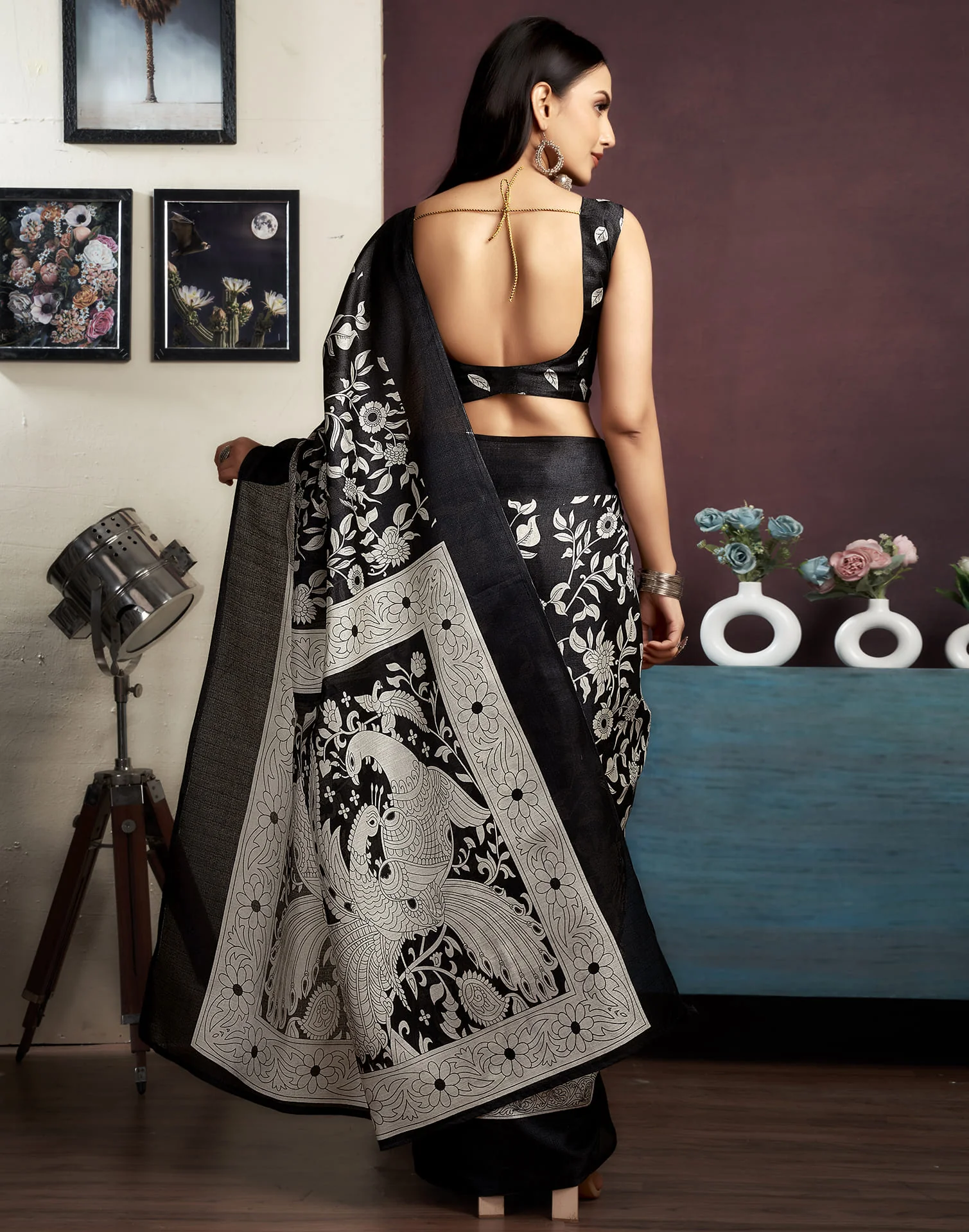 Black Cotton Blend Printed Saree - Image 5