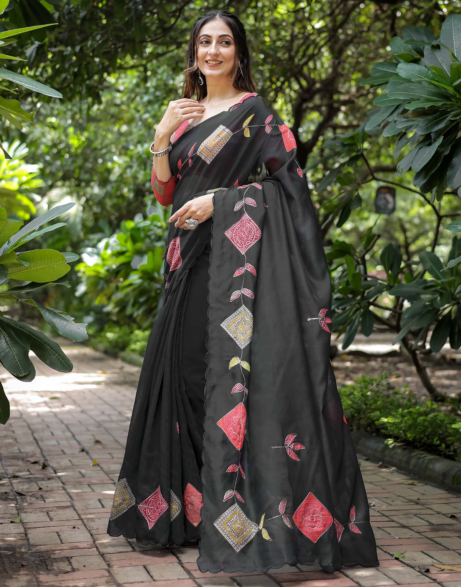 Black Cotton Printed Saree - Image 11