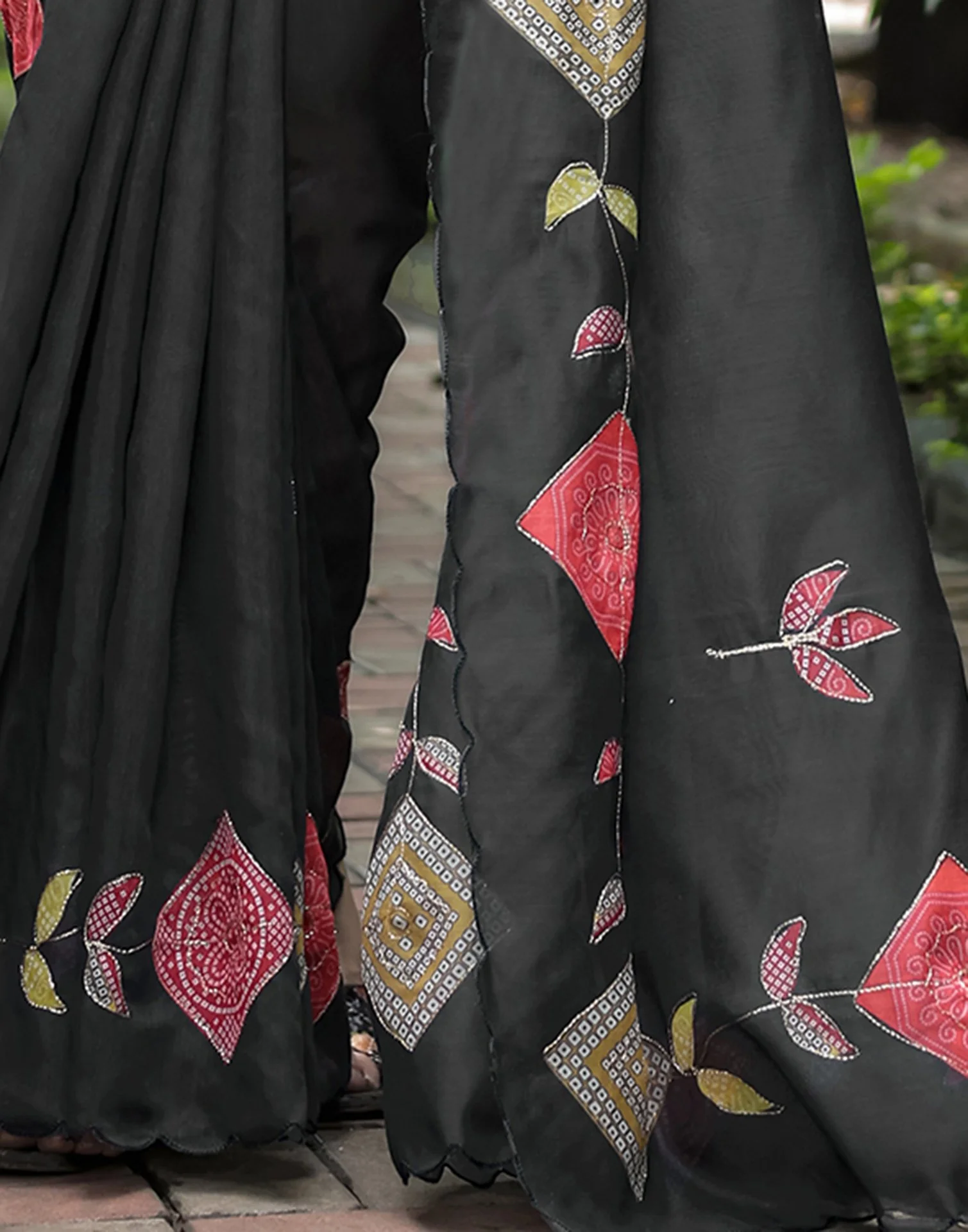 Black Cotton Printed Saree - Image 12