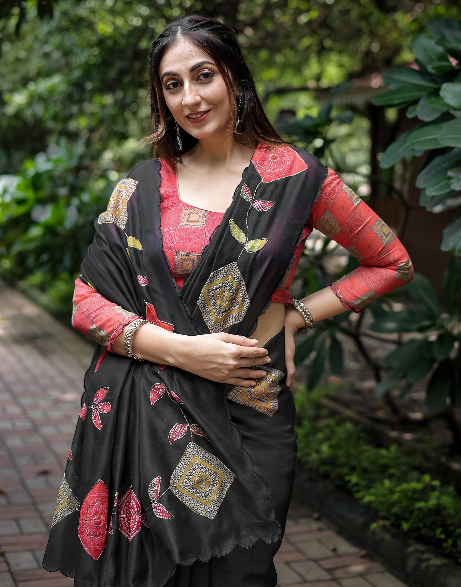 Black Cotton Printed Saree - Image 4