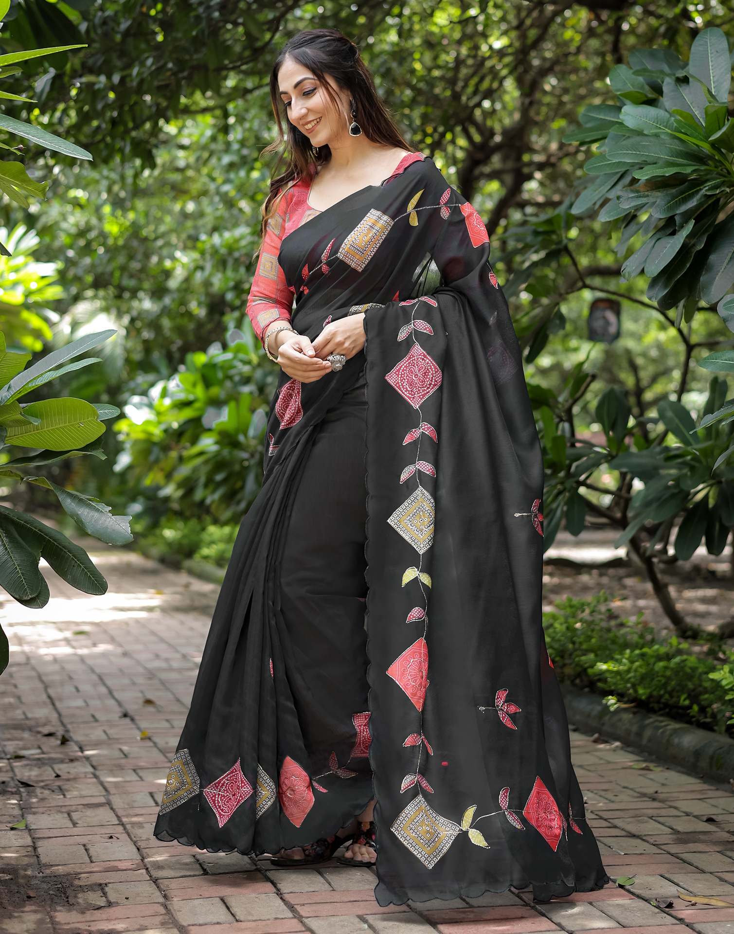 Black Cotton Printed Saree - Image 6