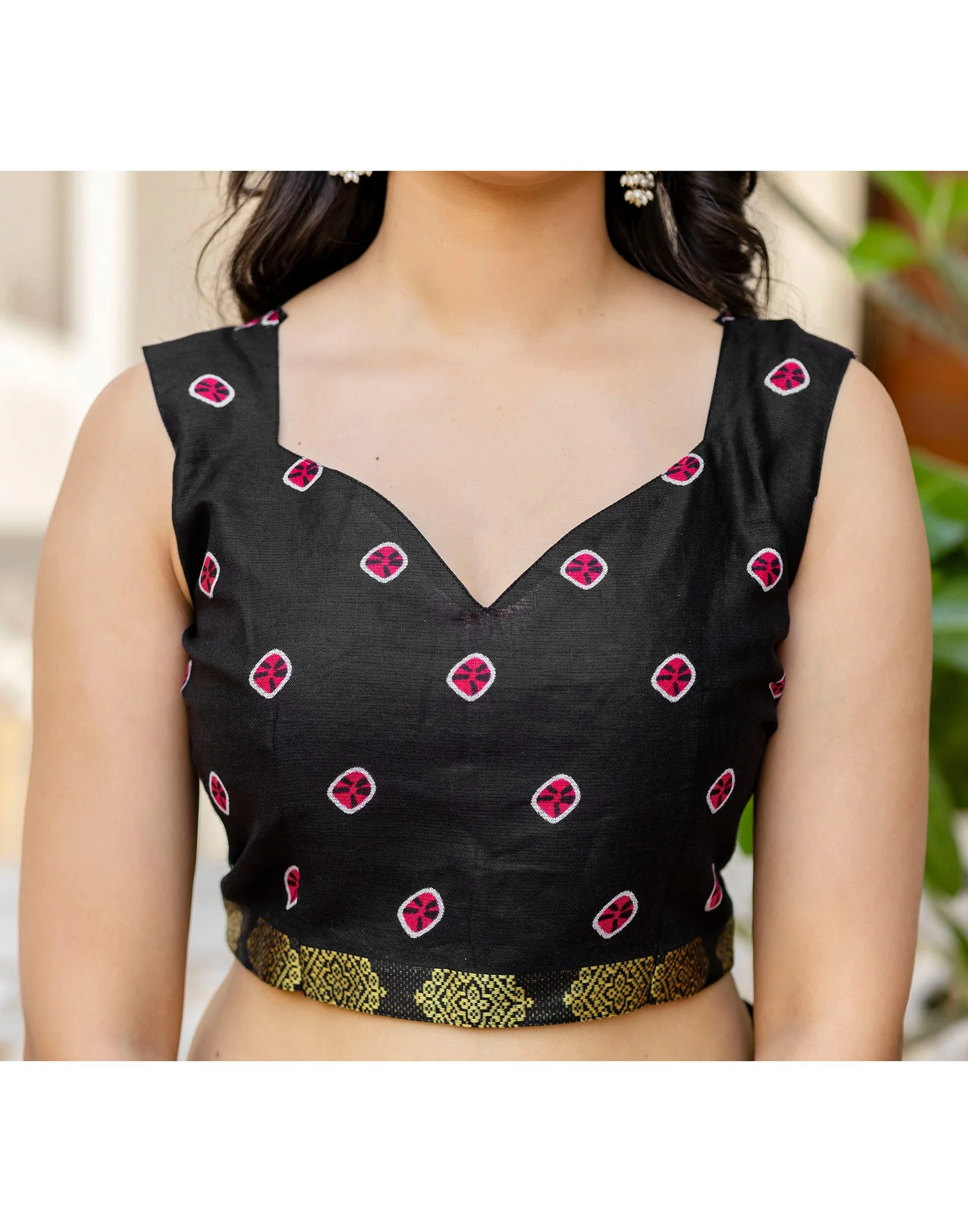 Black Cotton Printed Woven Border Saree - Image 12