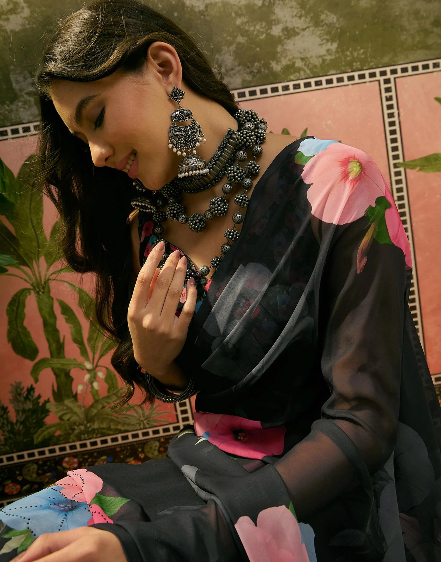 Black Georgette Floral Printed Saree - Image 2