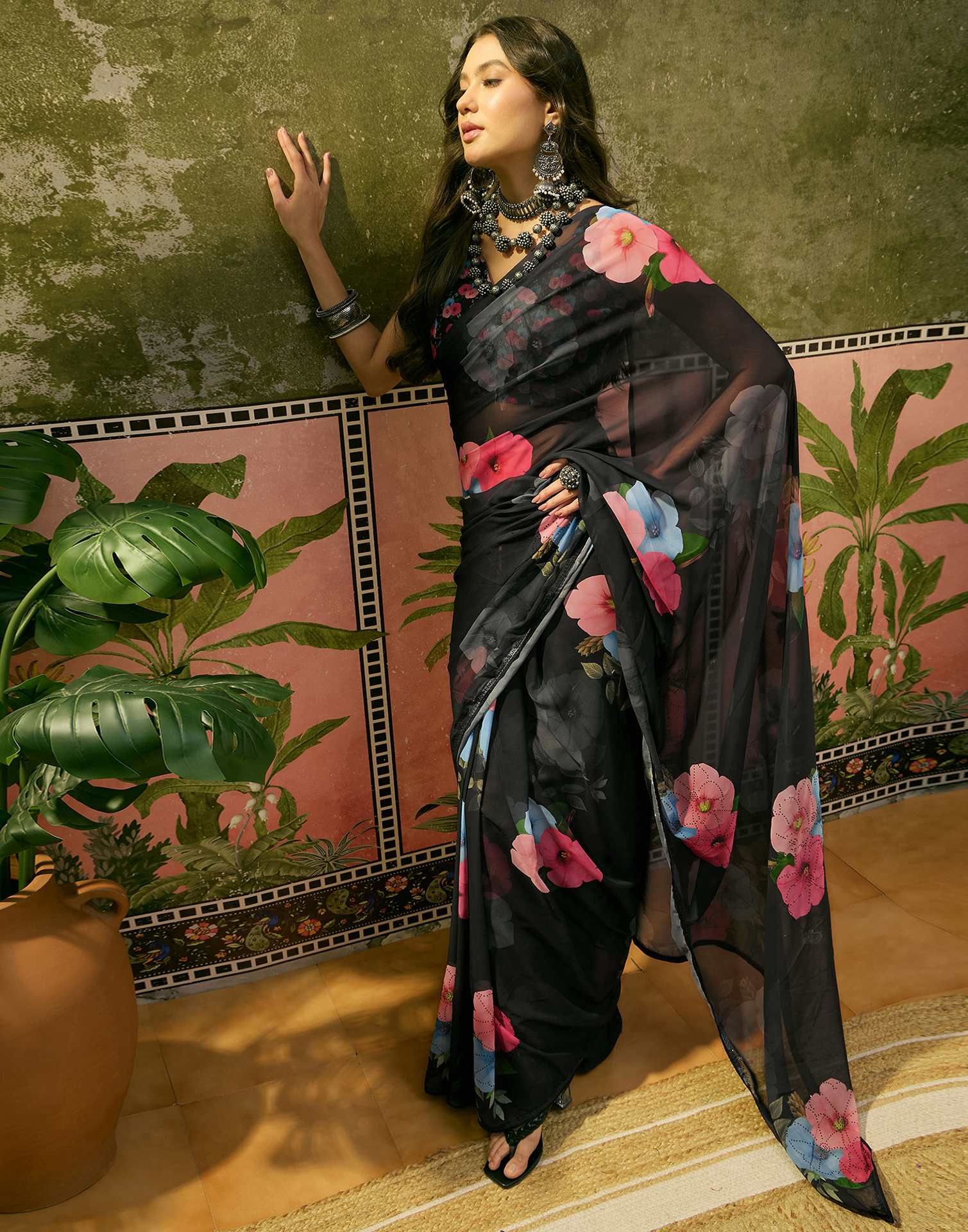 Black Georgette Floral Printed Saree - Image 6