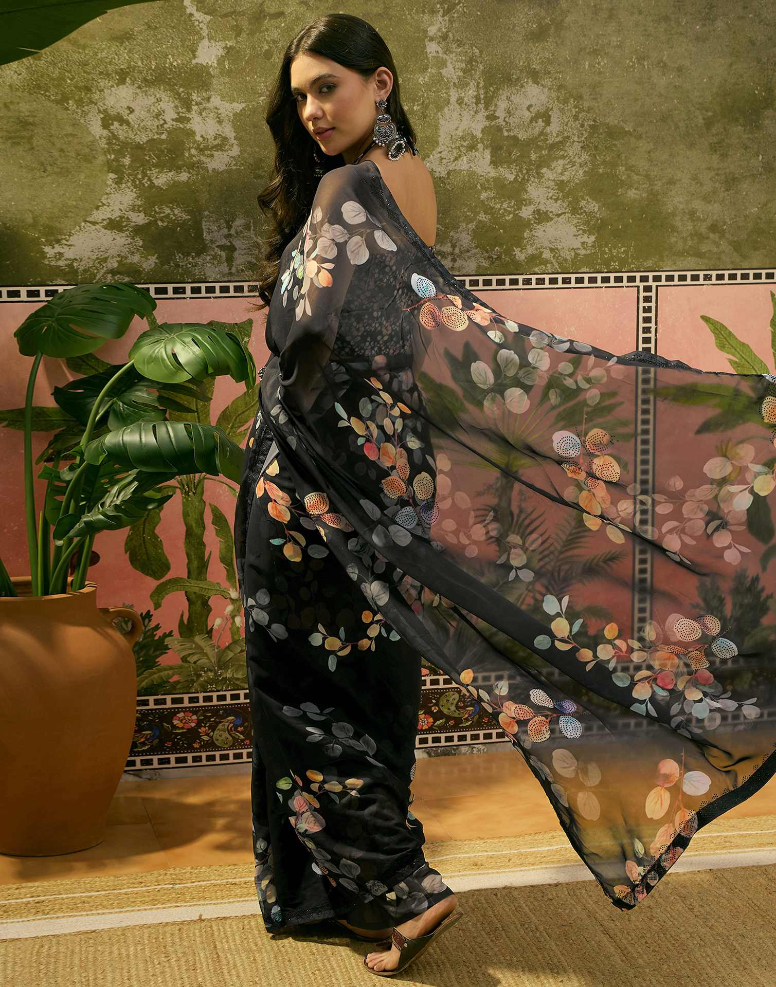 Black Georgette Floral Printed Saree - Image 7