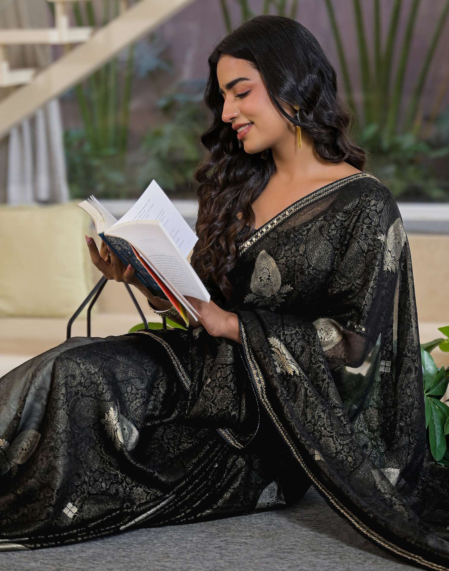 Black Georgette Foil Printed Lace Saree - Image 7