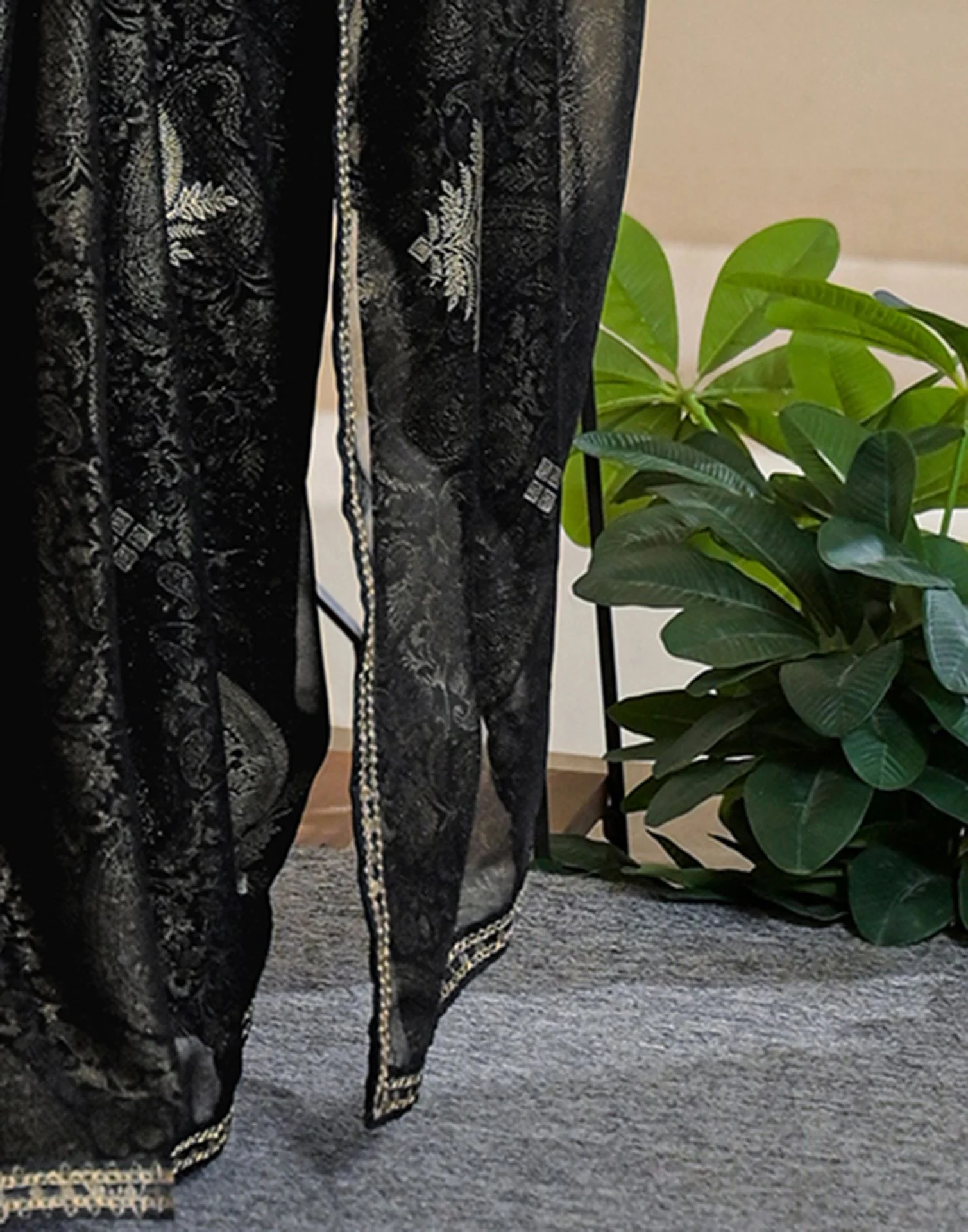 Black Georgette Foil Printed Lace Saree - Image 8