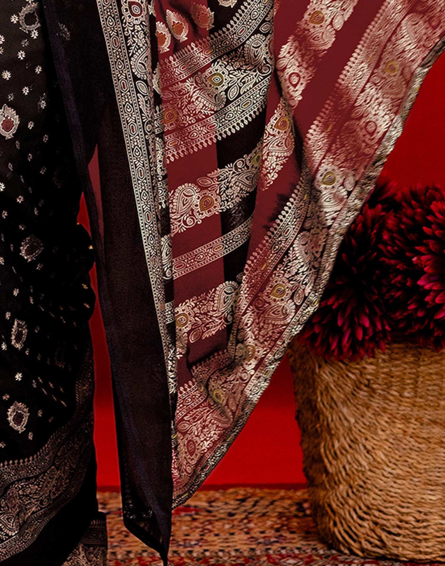 Black Georgette Foil Printed Saree - Image 11