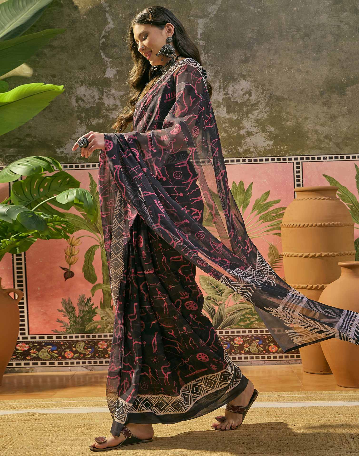 Black Georgette Printed Saree - Image 4