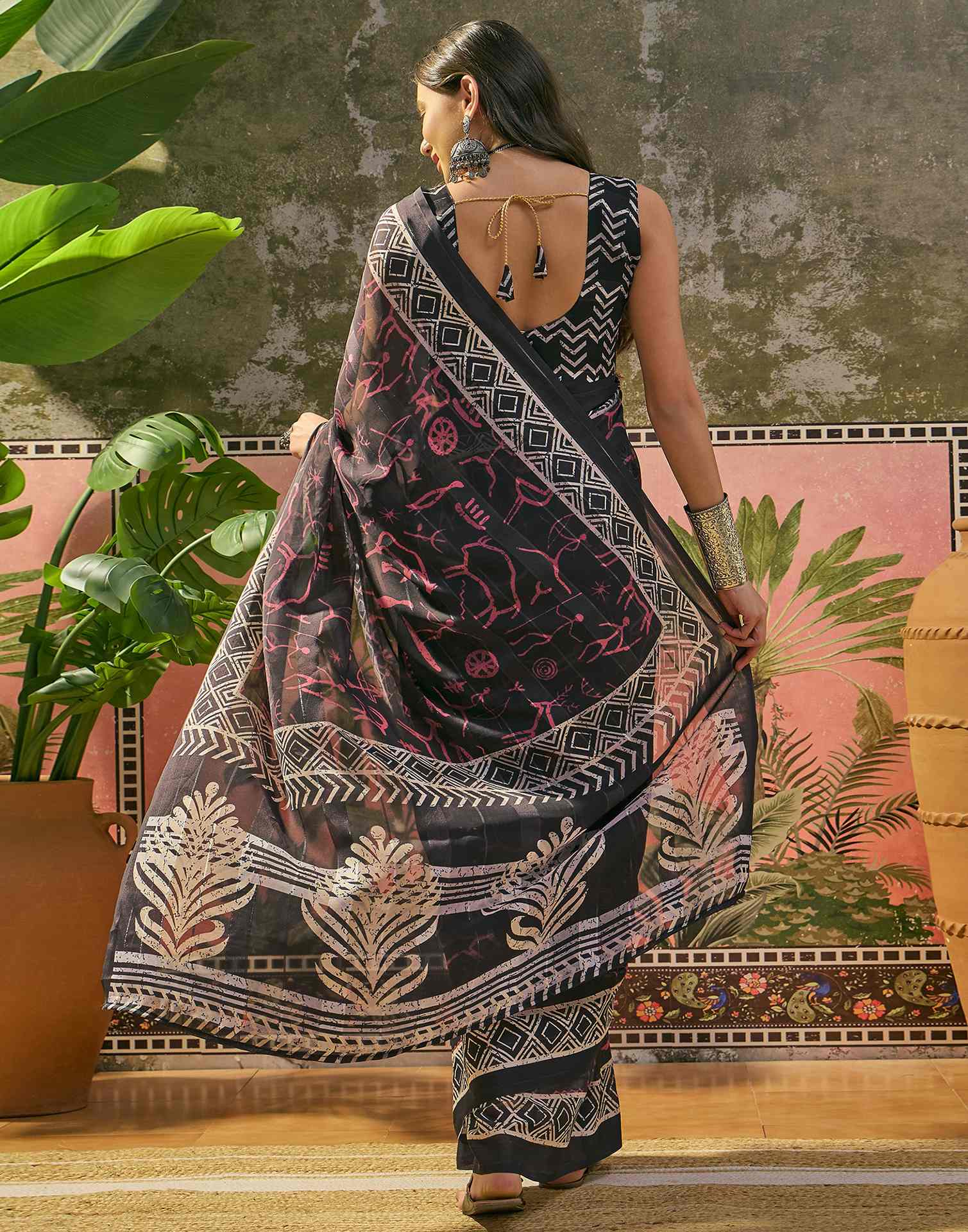 Black Georgette Printed Saree - Image 6