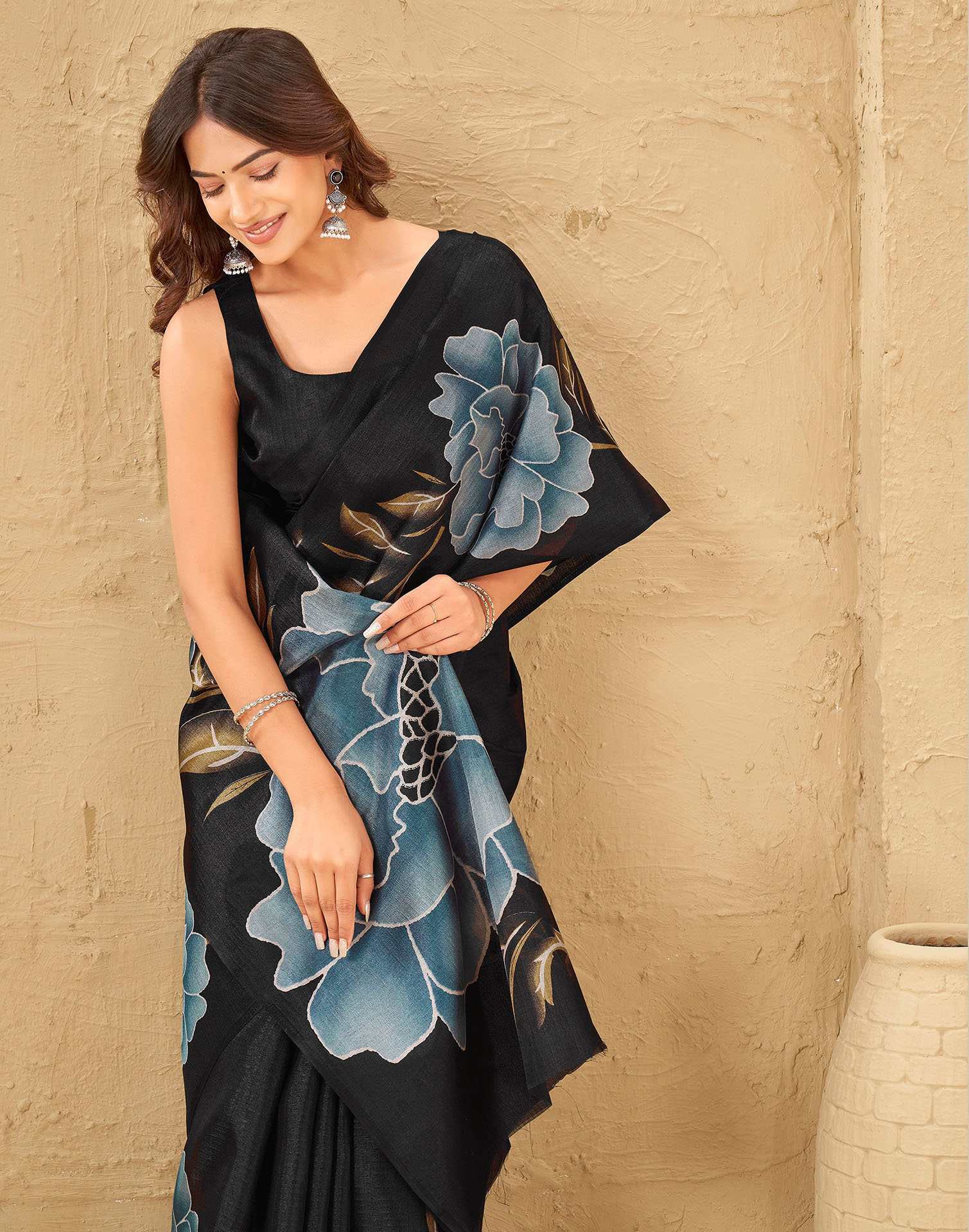 Black Khadi Floral Printed Saree - Image 2