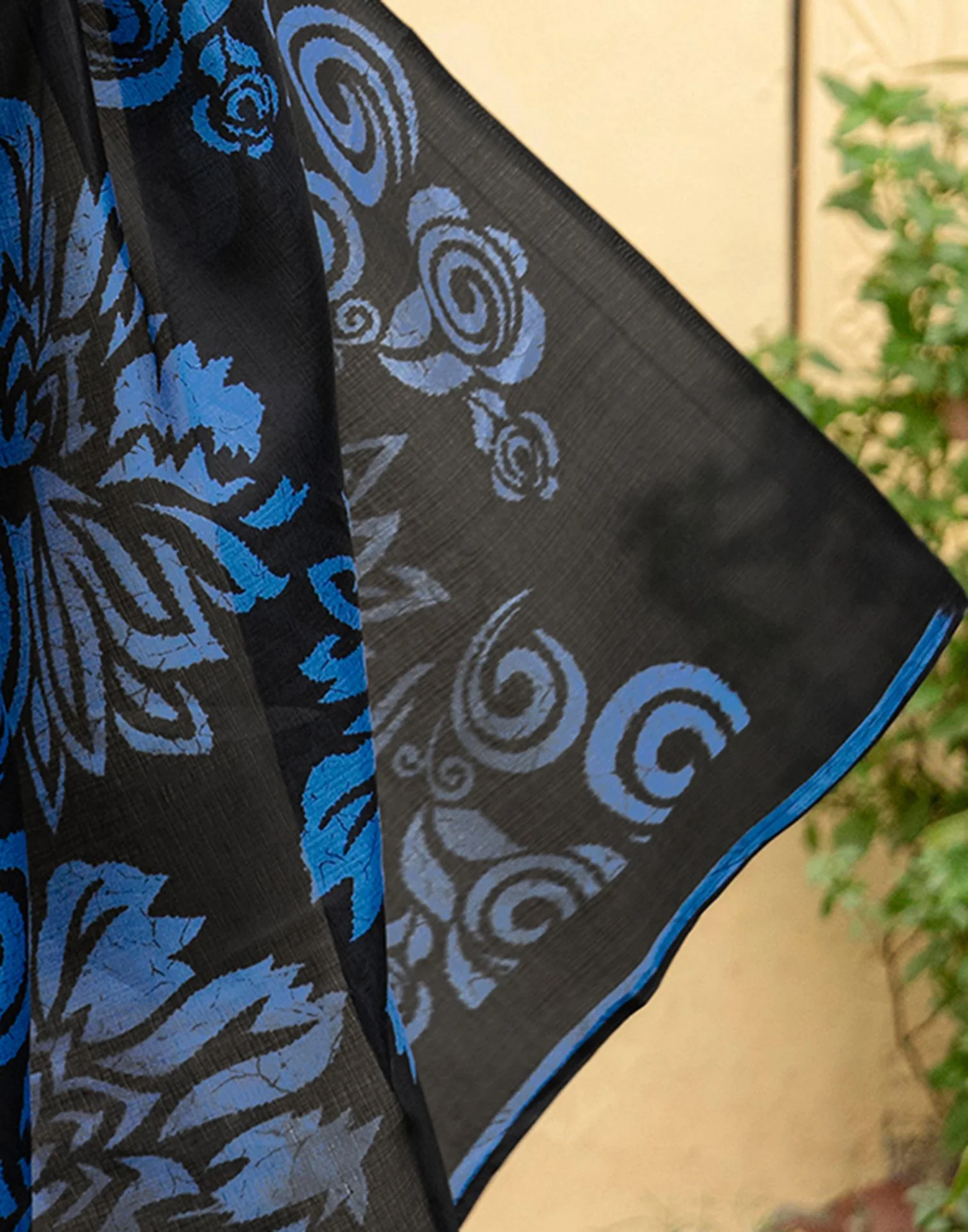 Black Khadi Floral Printed Saree - Image 11