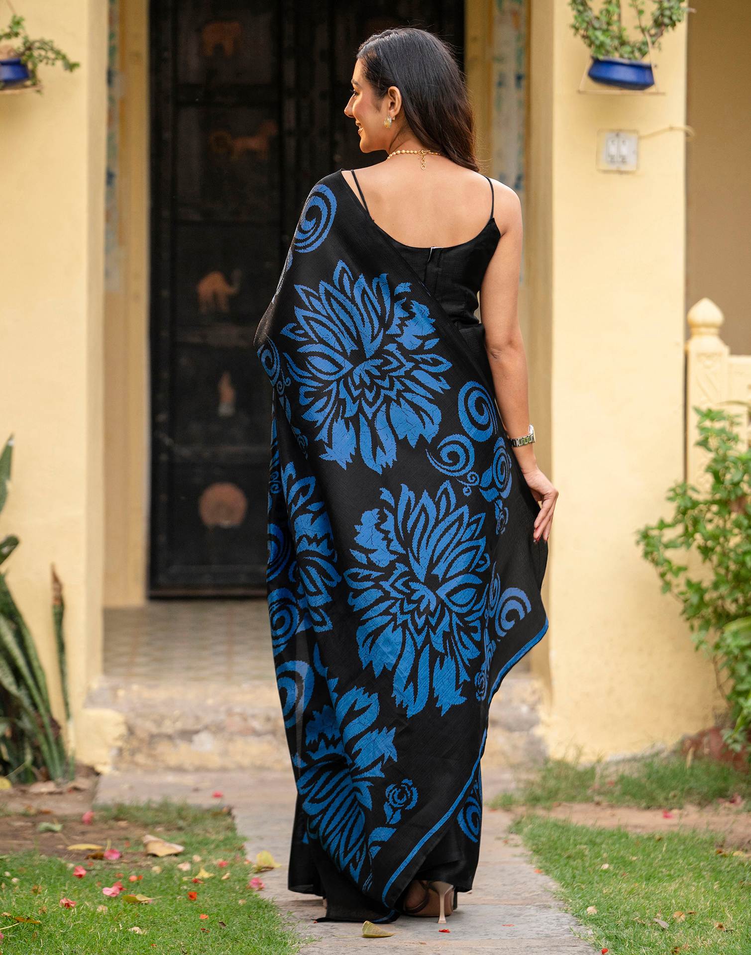 Black Khadi Floral Printed Saree - Image 7