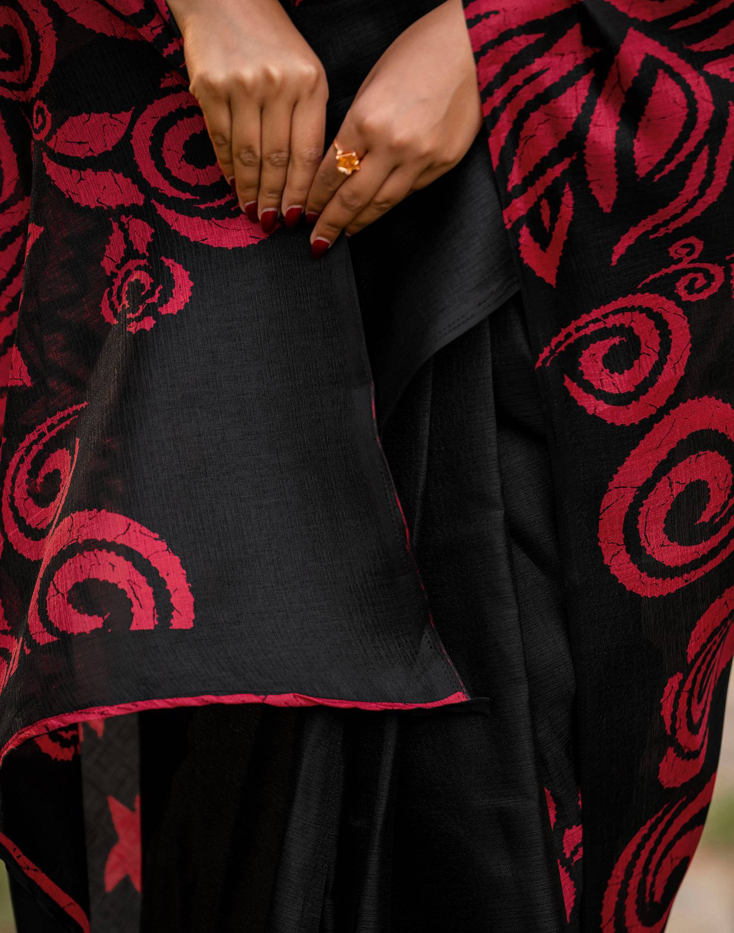 Black Khadi Floral Printed Saree - Image 10