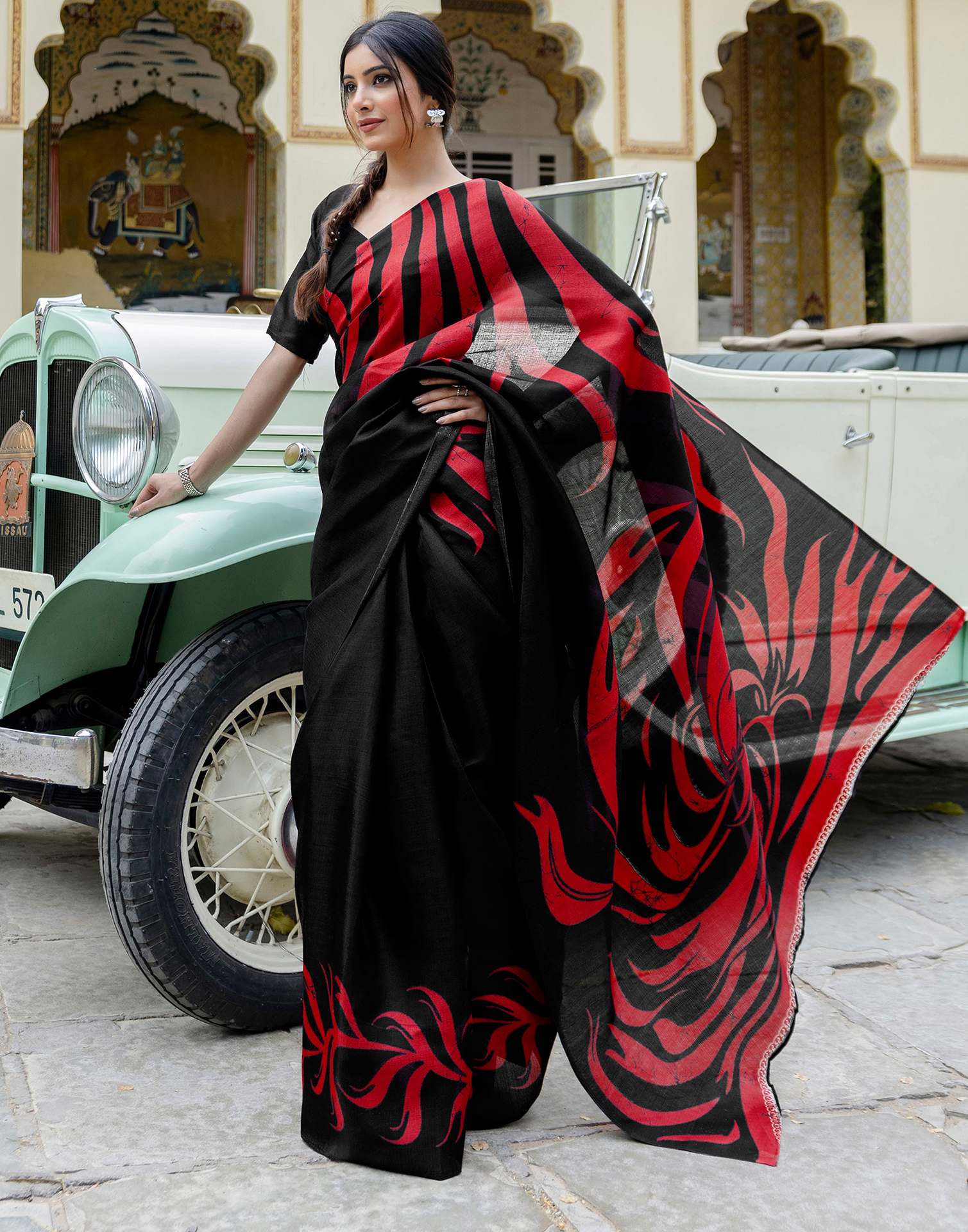 Black Khadi Printed Saree - Image 5