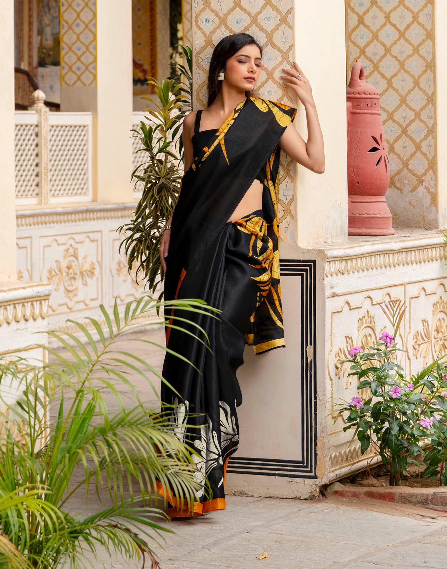 Black Khadi Printed Saree - Image 8