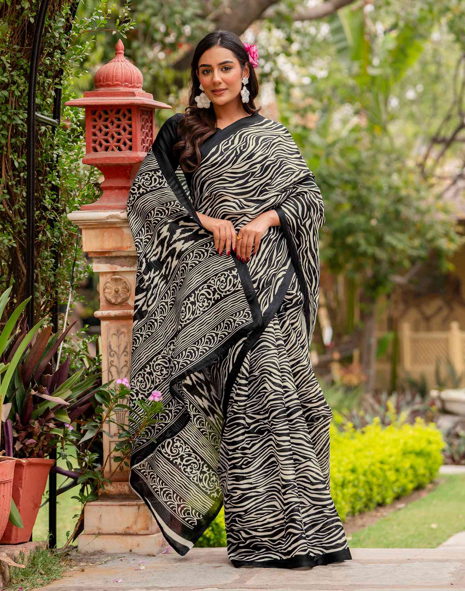 Black Khadi Printed Saree - Image 7