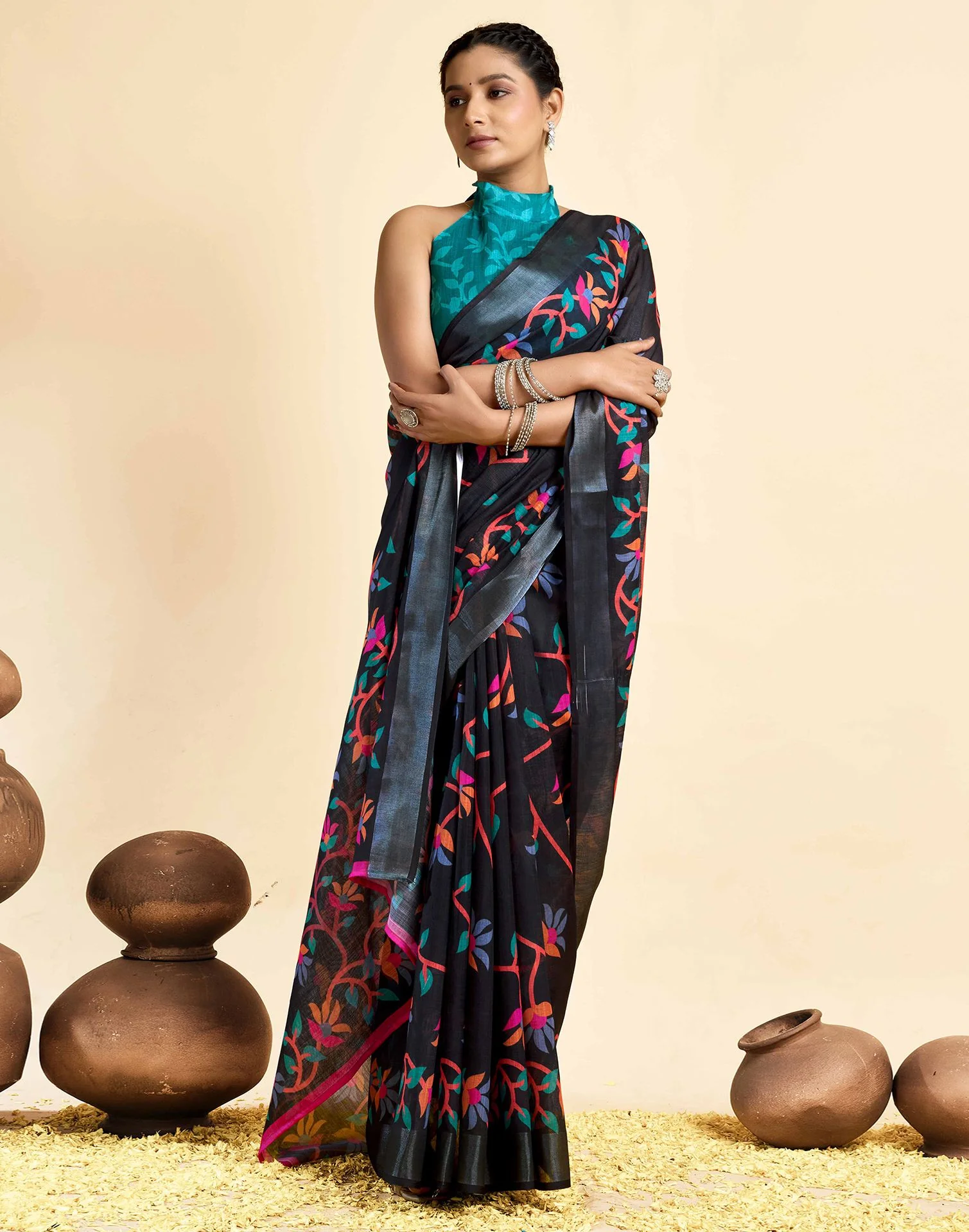 Black Linen Floral Printed Saree - Image 7