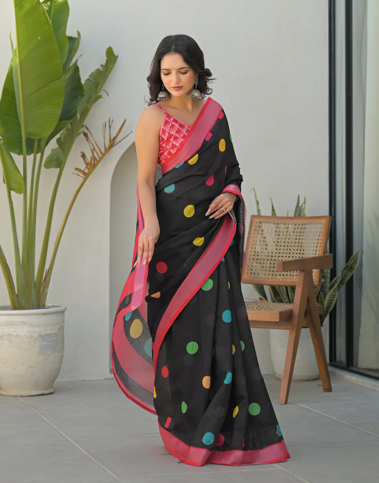 Black Linen Printed Saree - Image 7