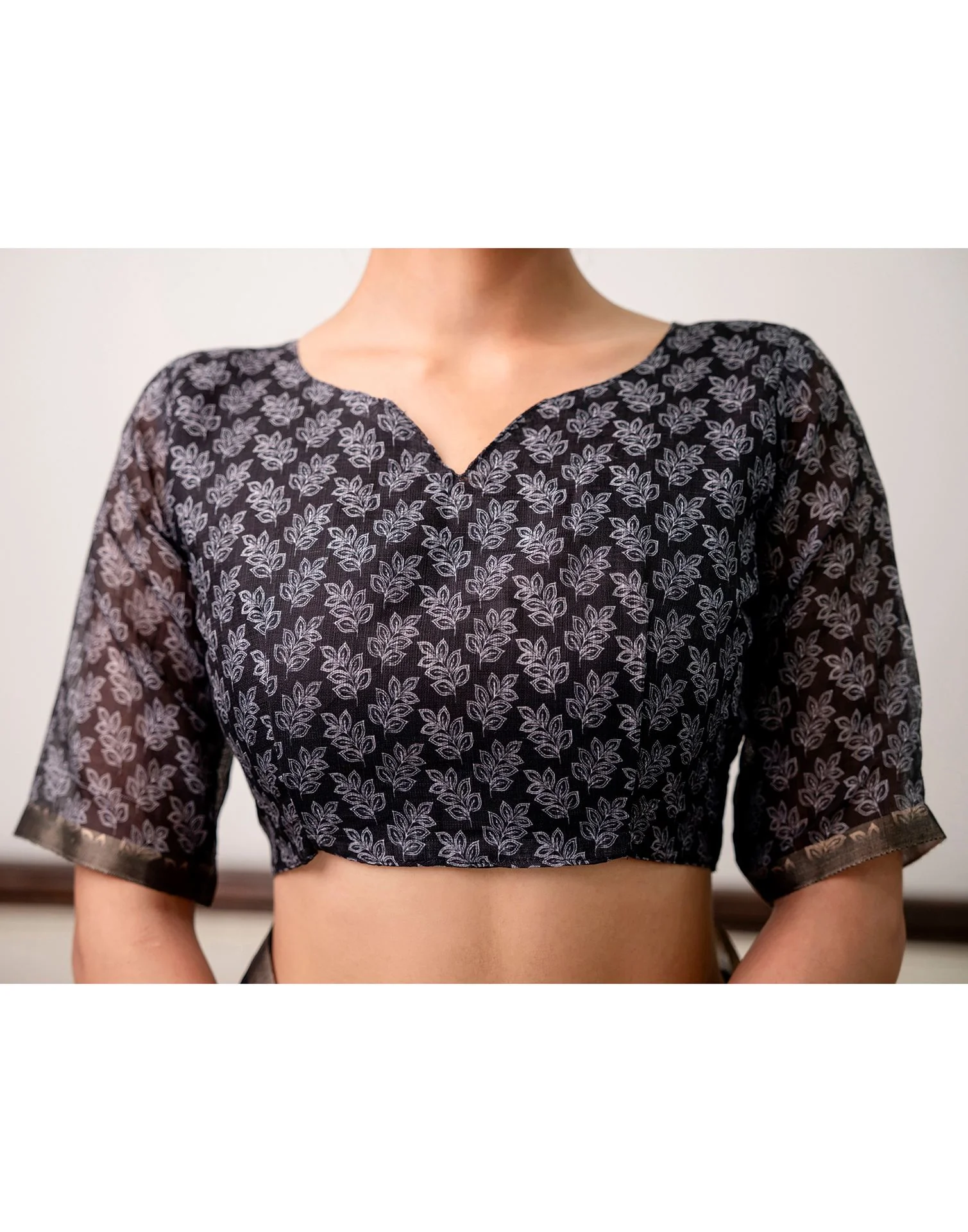 Black Linen Printed Saree - Image 8