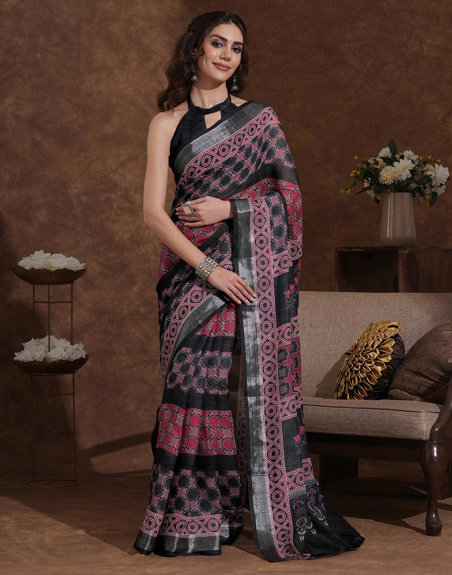 Black Linen Woven Printed Saree