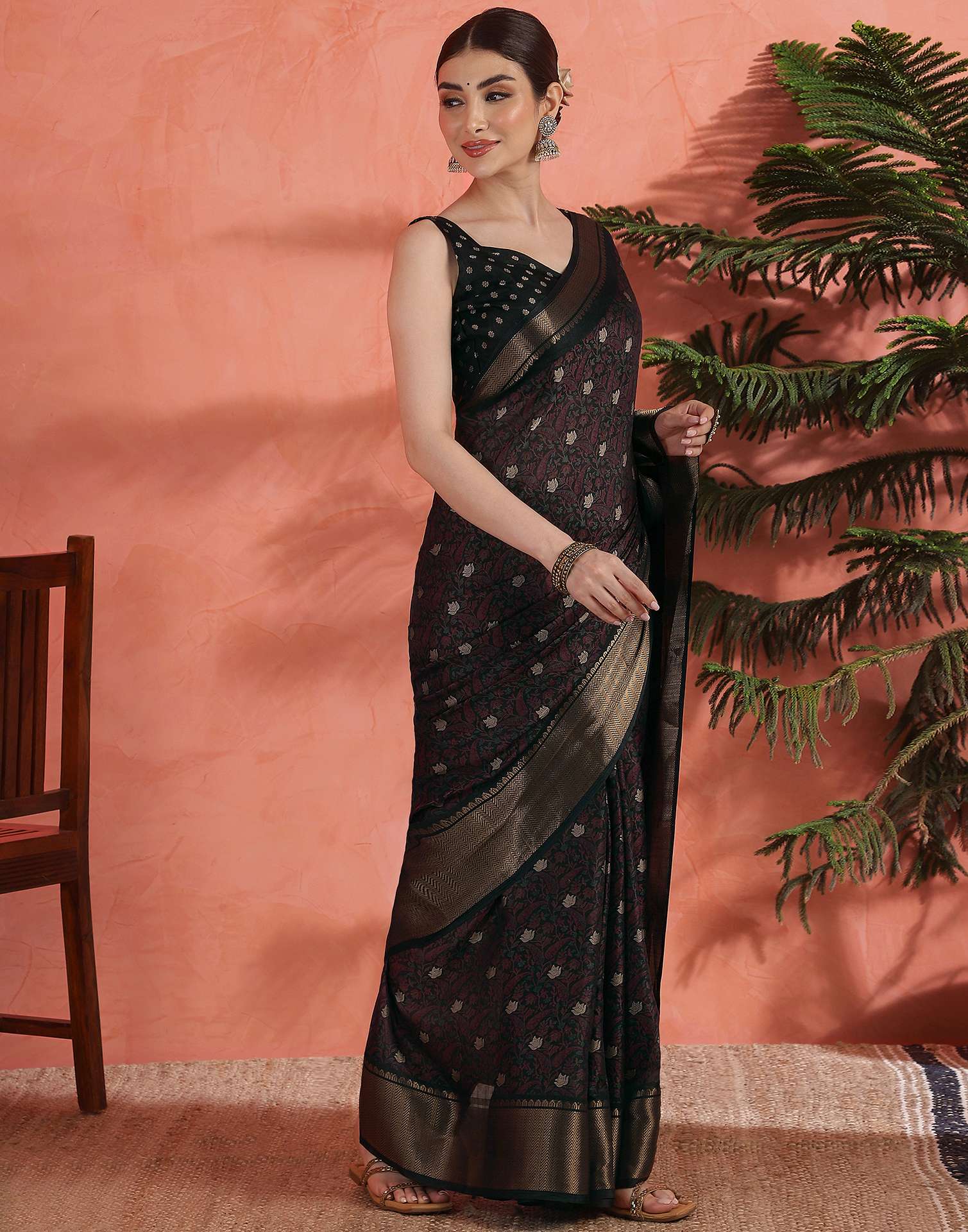 Black Silk Printed Saree - Image 5