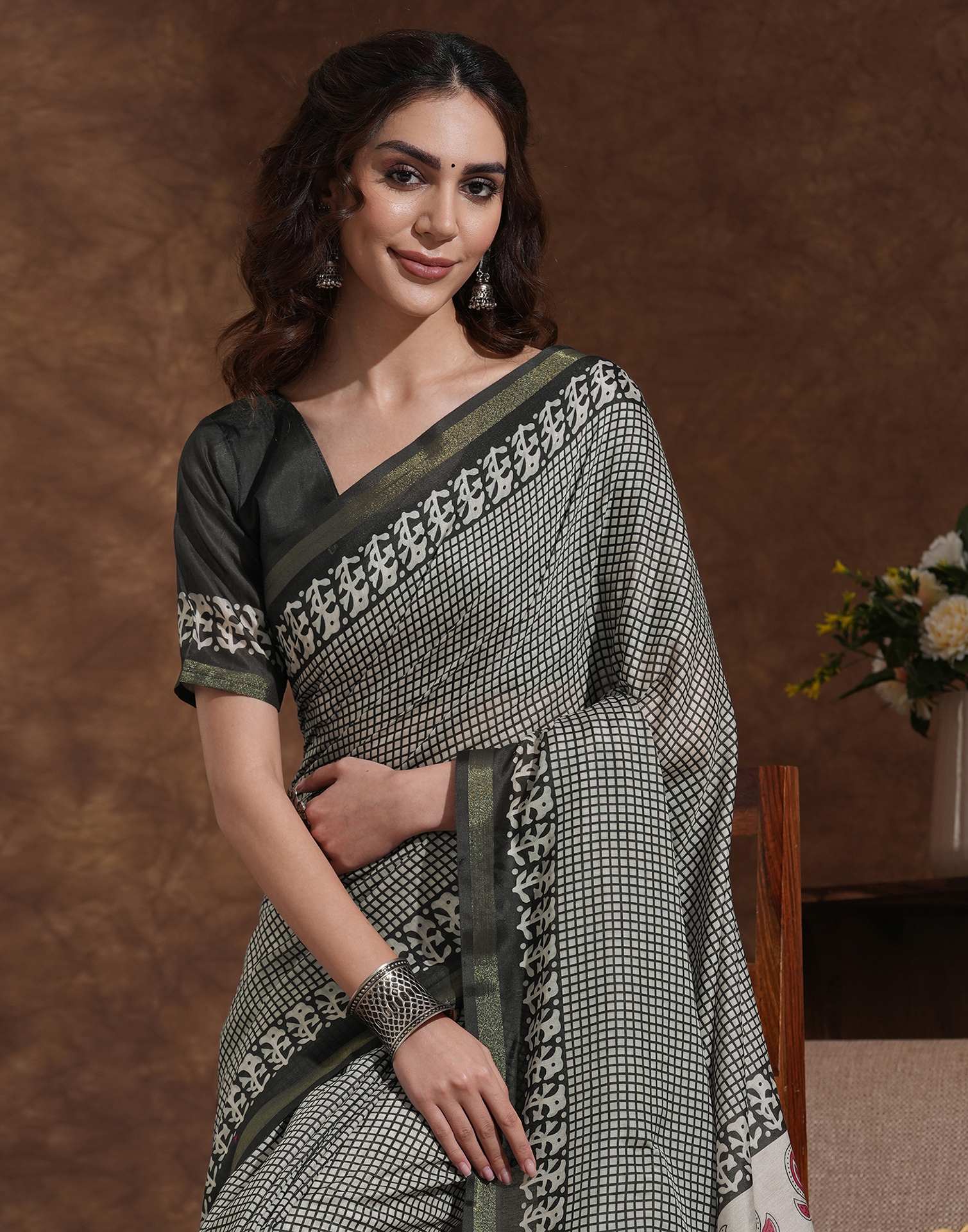 Black Silk Printed Saree - Image 2