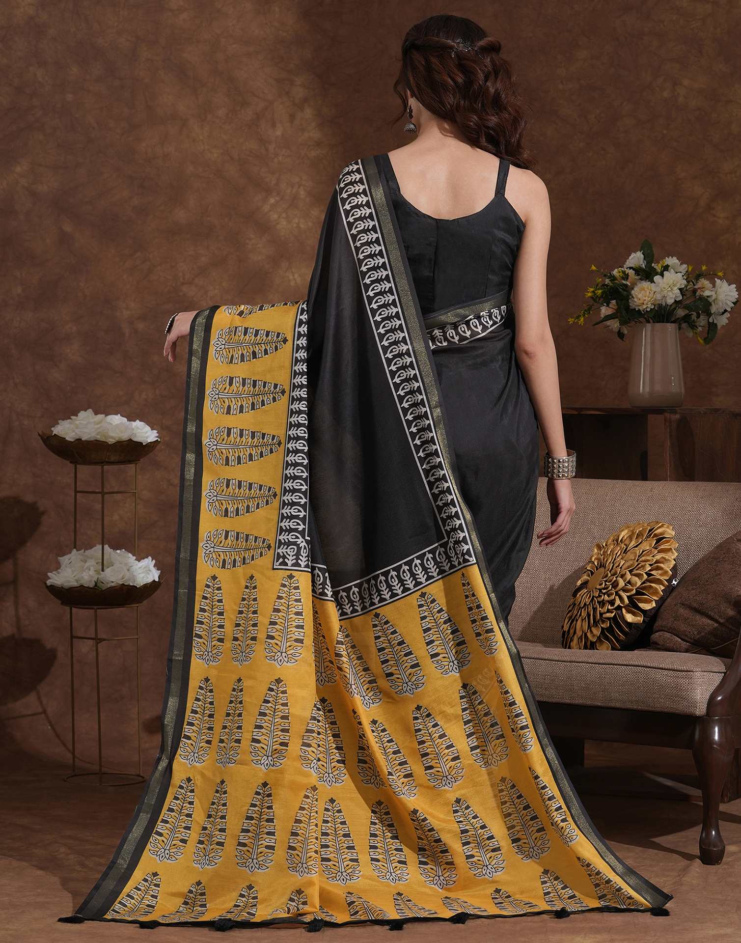 Black Silk Printed Saree - Image 6