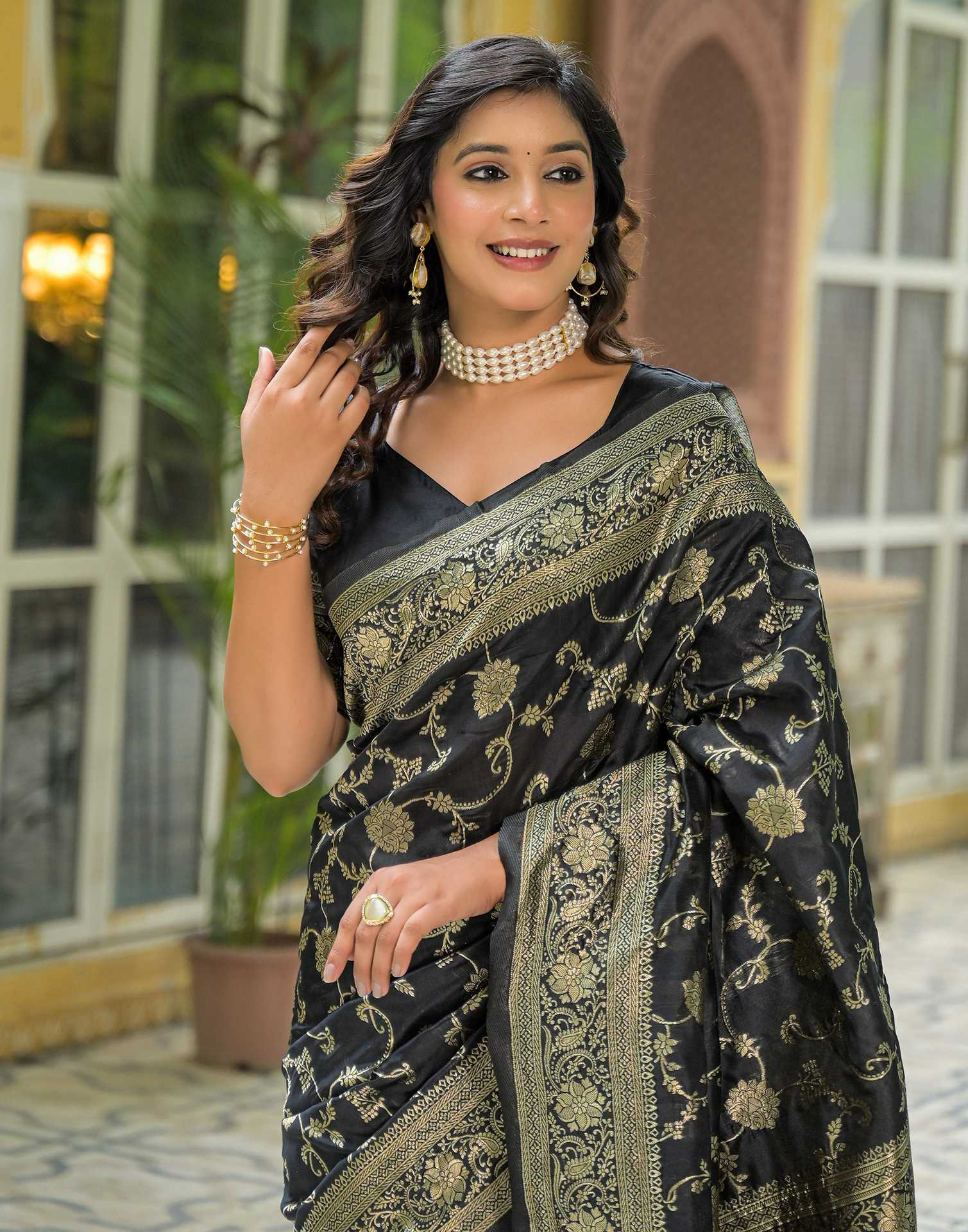 Black Silk Woven Banarasi Saree - Image 2