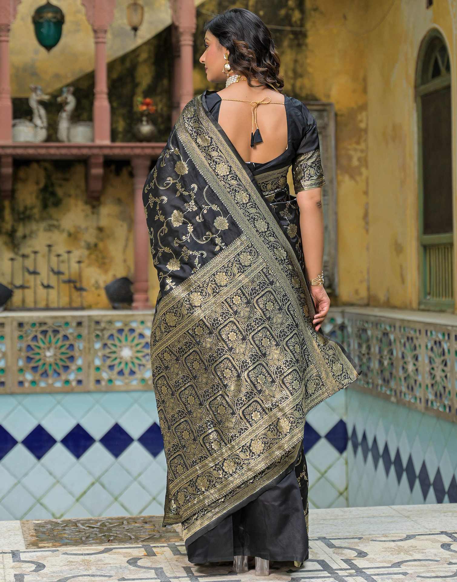 Black Silk Woven Banarasi Saree - Image 7