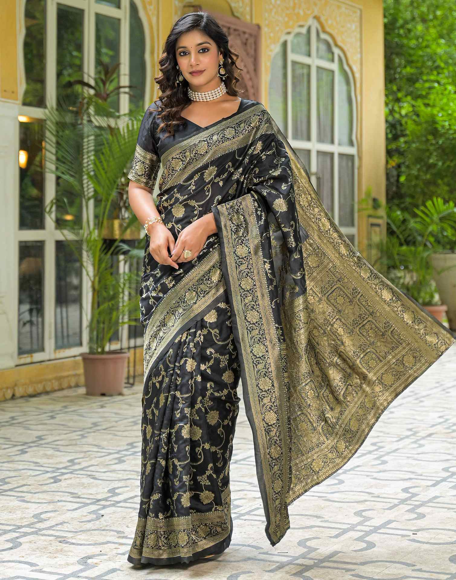 Black Silk Woven Banarasi Saree - Image 9