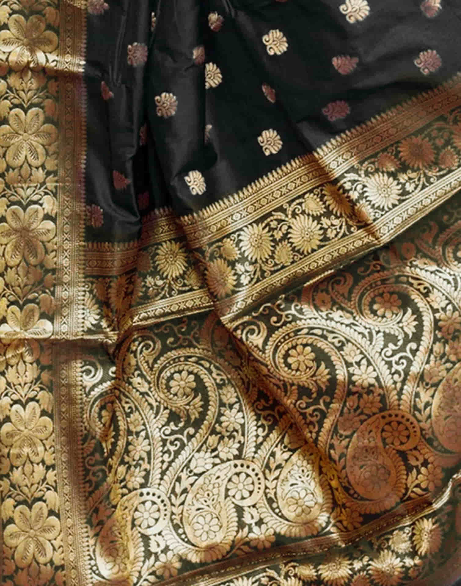 Black Silk Woven Banarasi Saree - Image 6
