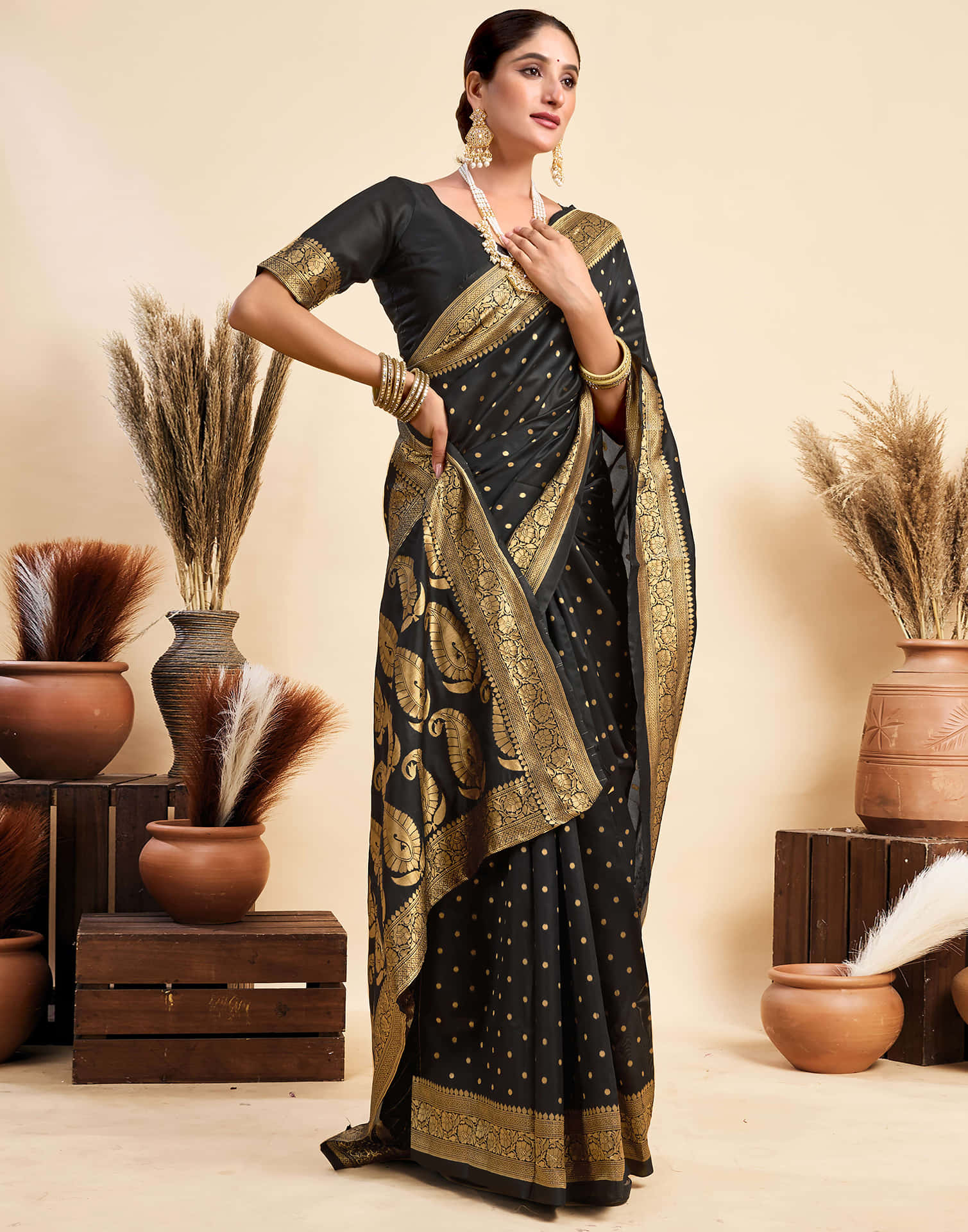 Black Silk Woven Banarasi Saree - Image 6