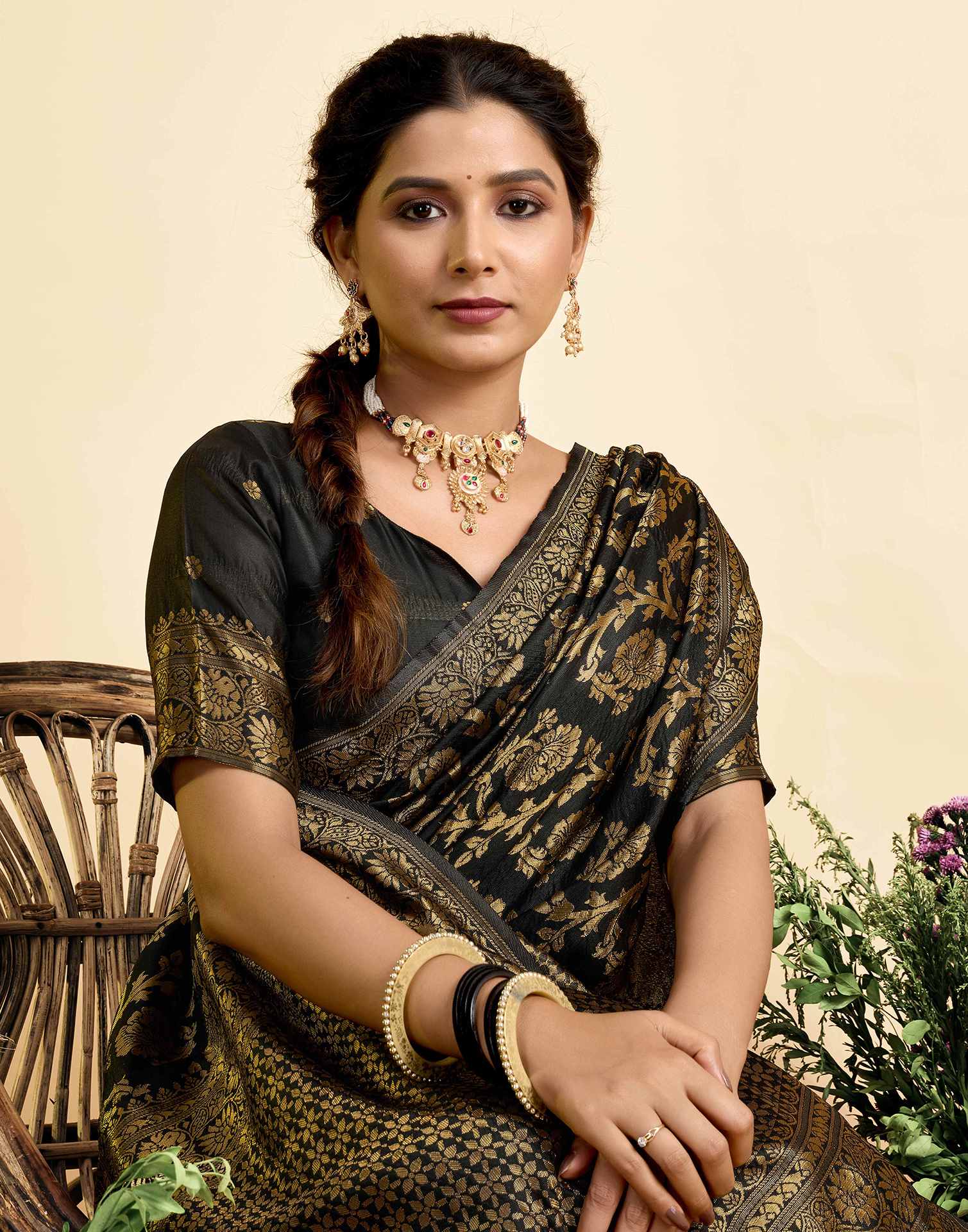 Black Silk Woven Banarasi Saree - Image 2