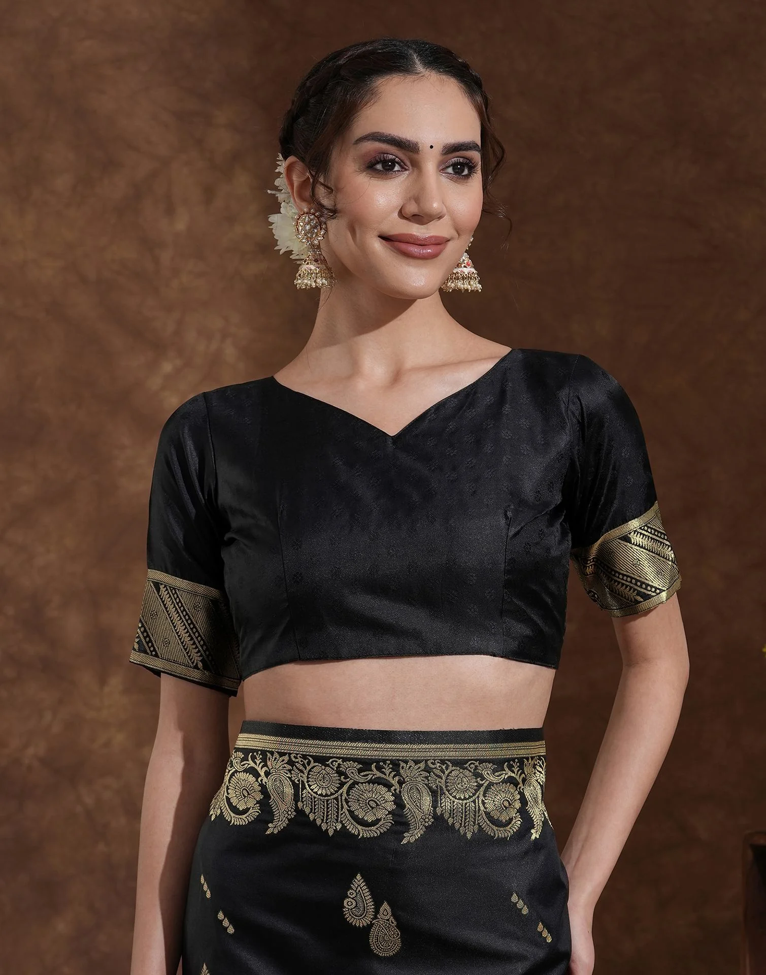 Black Silk Woven Banarasi Saree - Image 7