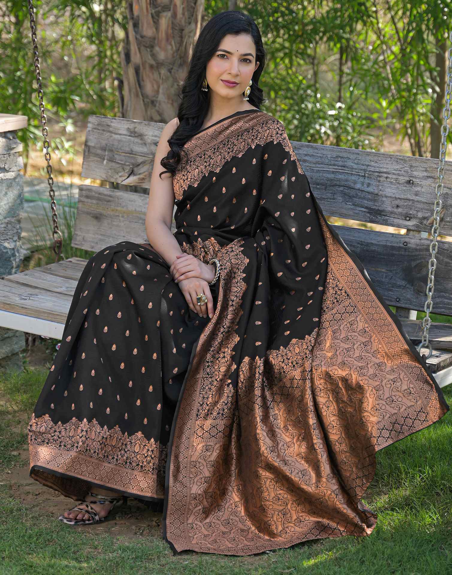 Black Silk Woven Banarasi Saree - Image 8