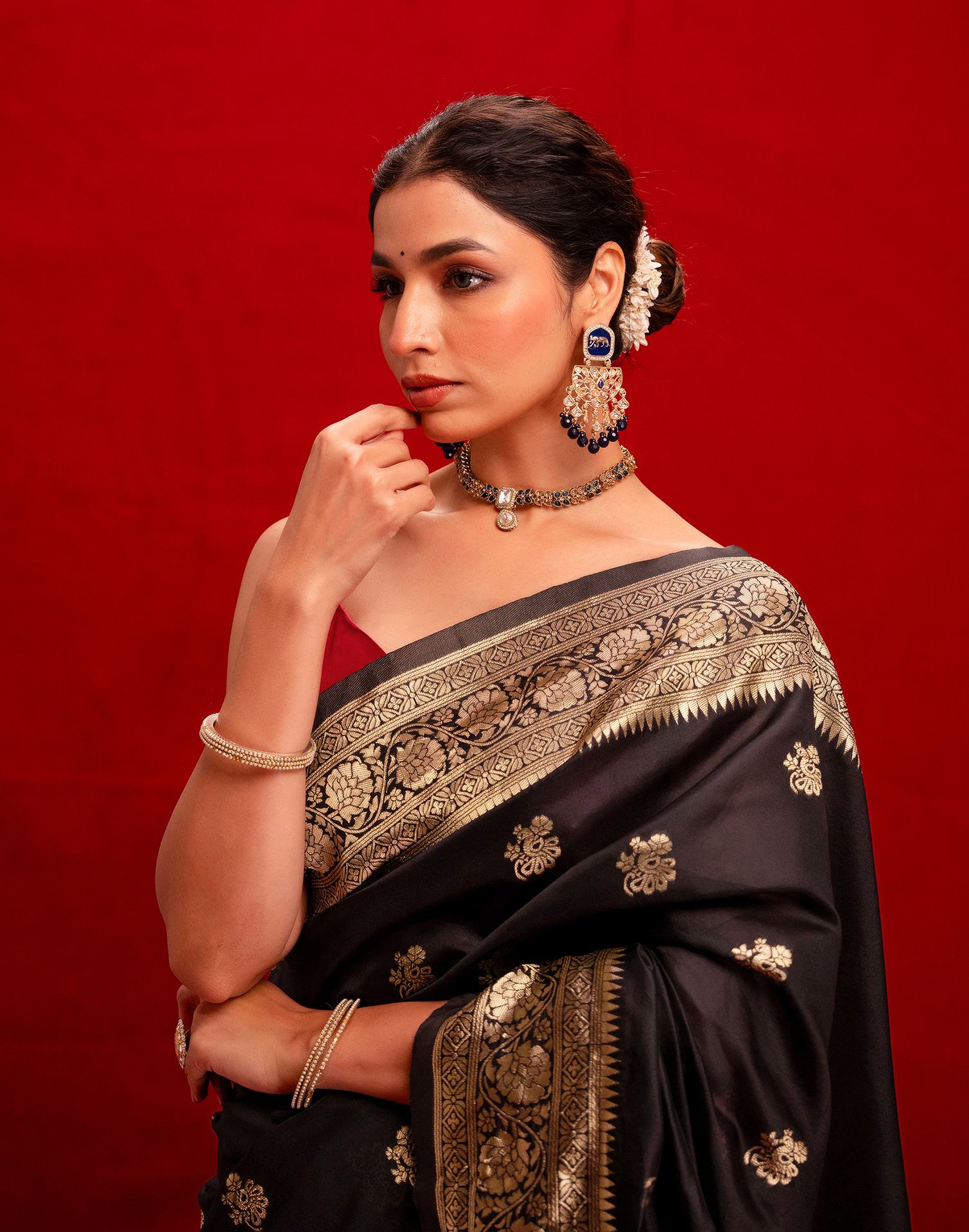 Black Silk Woven Paithani Saree - Image 2