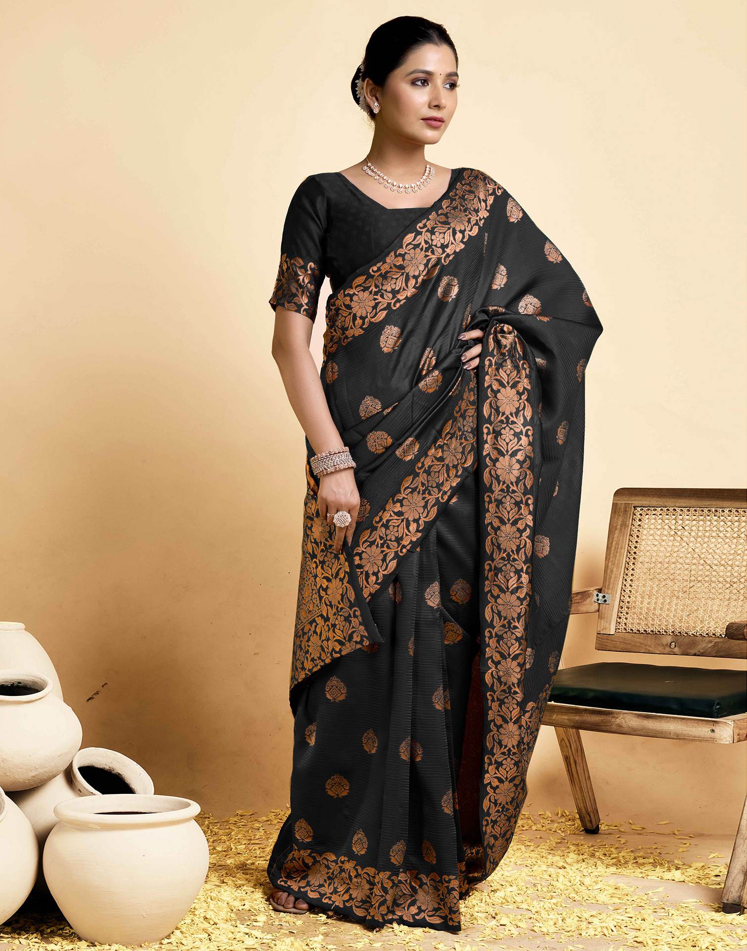 Black Silk Woven Banarasi Saree - Image 6